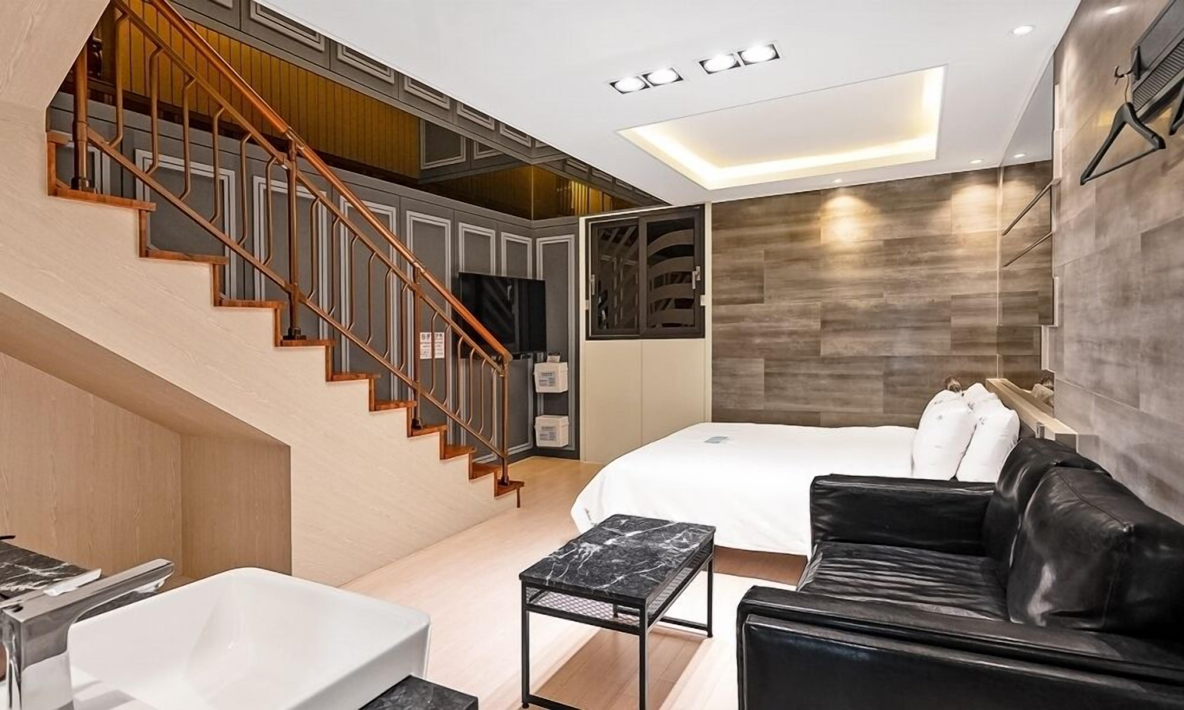Pohang A1 Hotel Yeongildae Branch 3*
