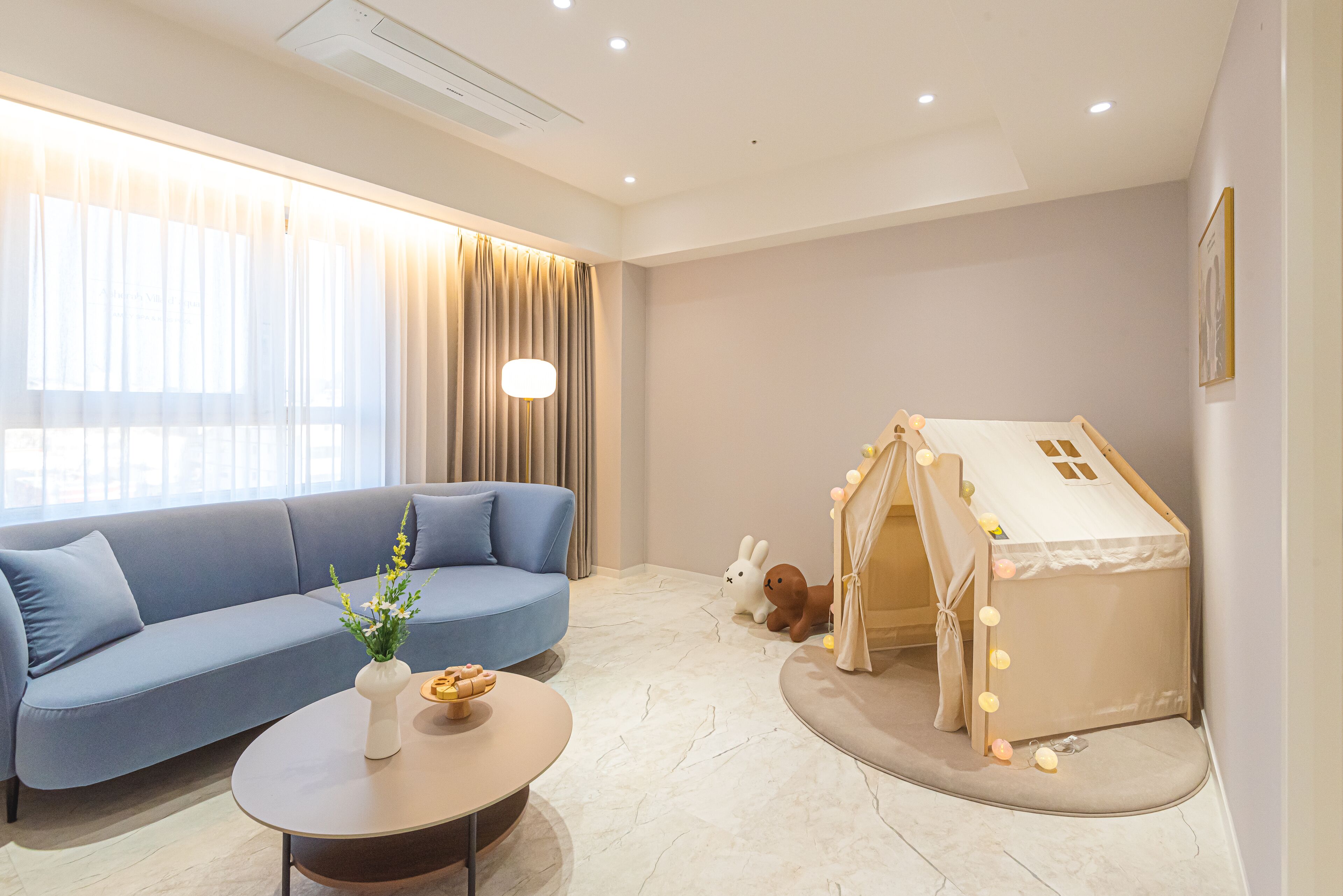 Asherah Villard Aqua Business Hotel 2*