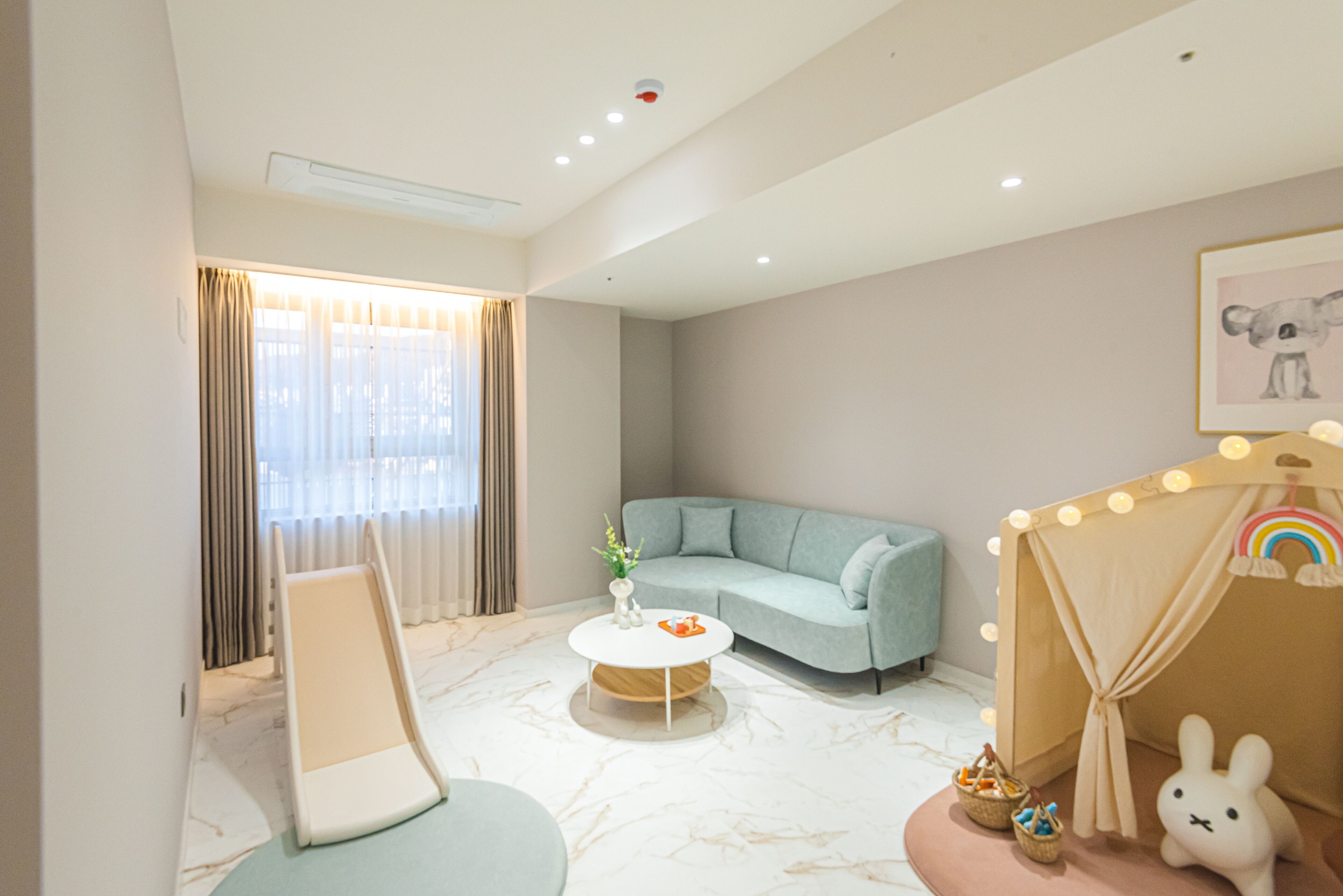 Asherah Villard Aqua Business Hotel 2*