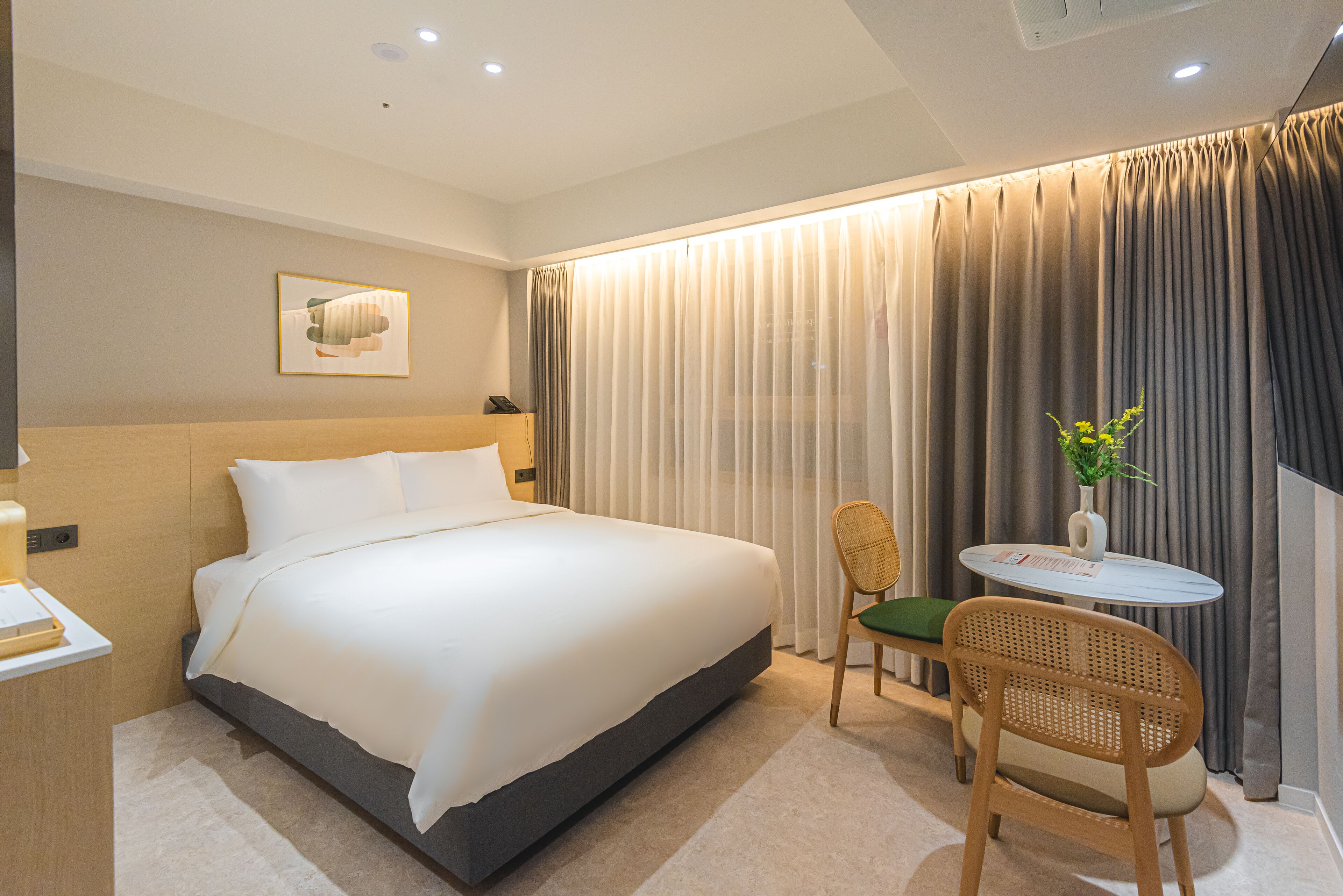 Asherah Villard Aqua Business Hotel 2*