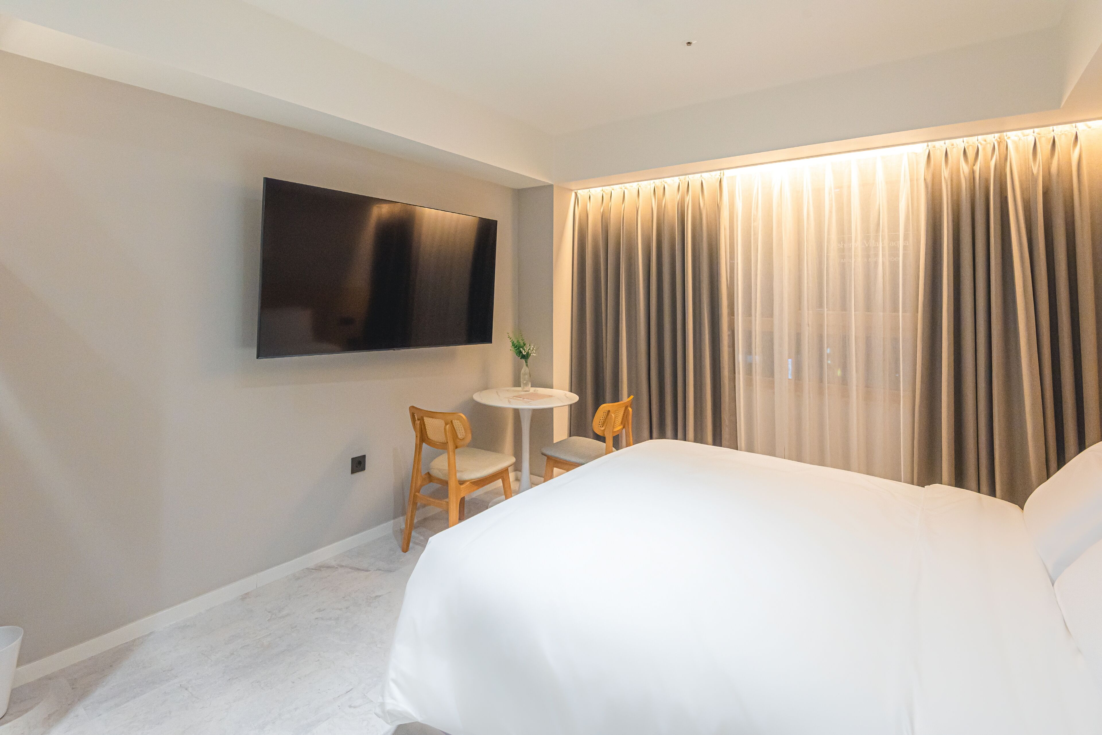 Asherah Villard Aqua Business Hotel 2*