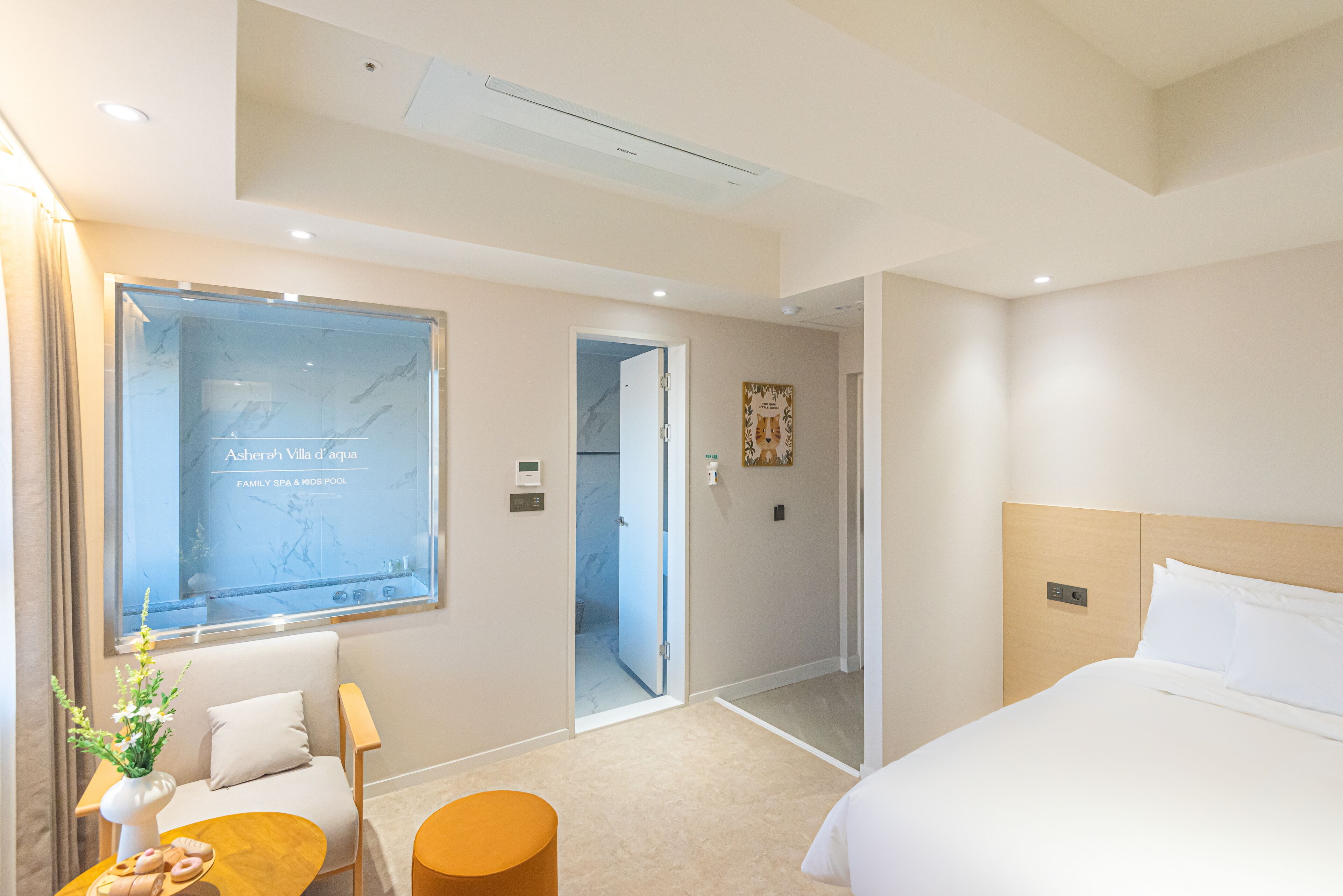 Asherah Villard Aqua Business Hotel 2*