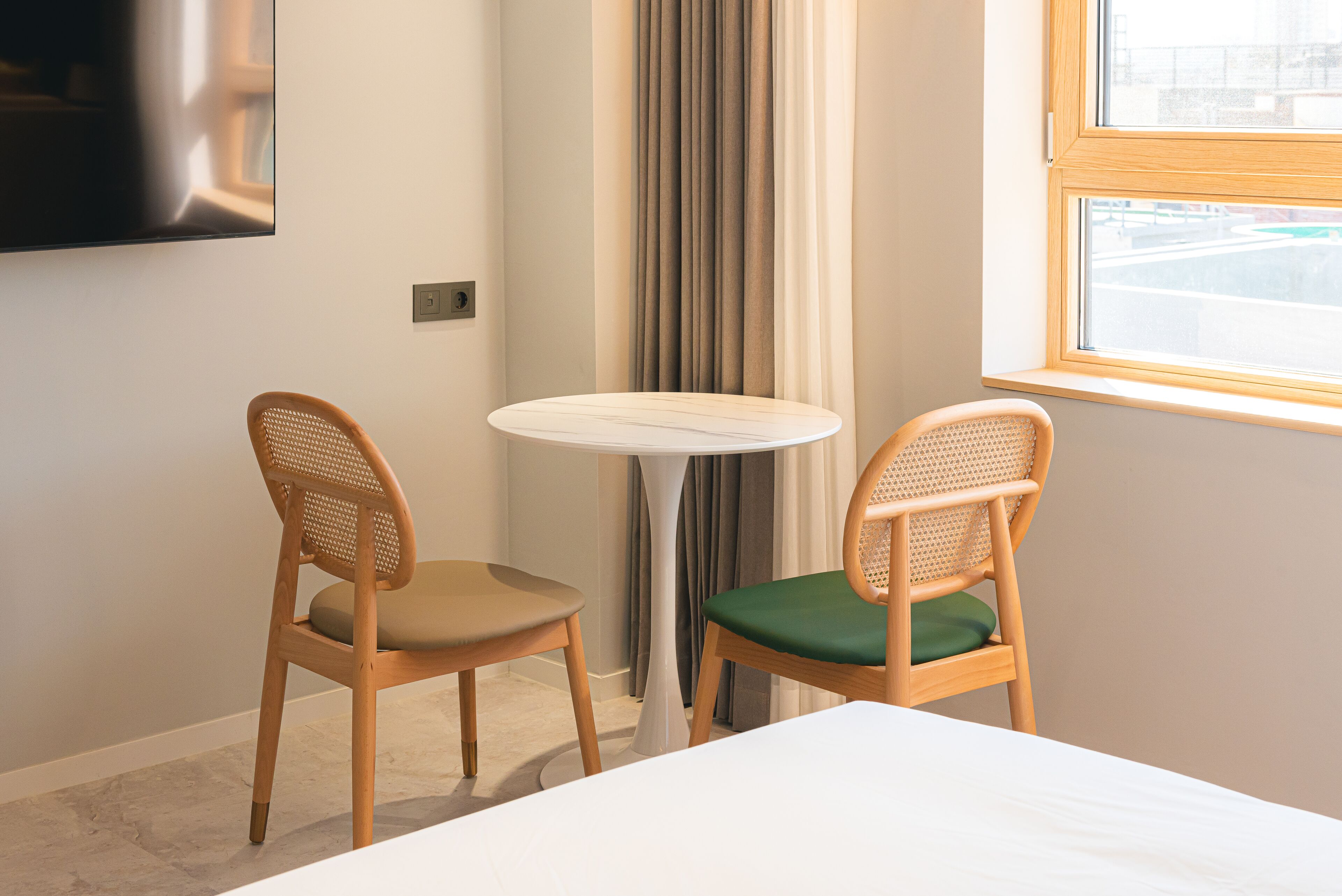 Asherah Villard Aqua Business Hotel 2*
