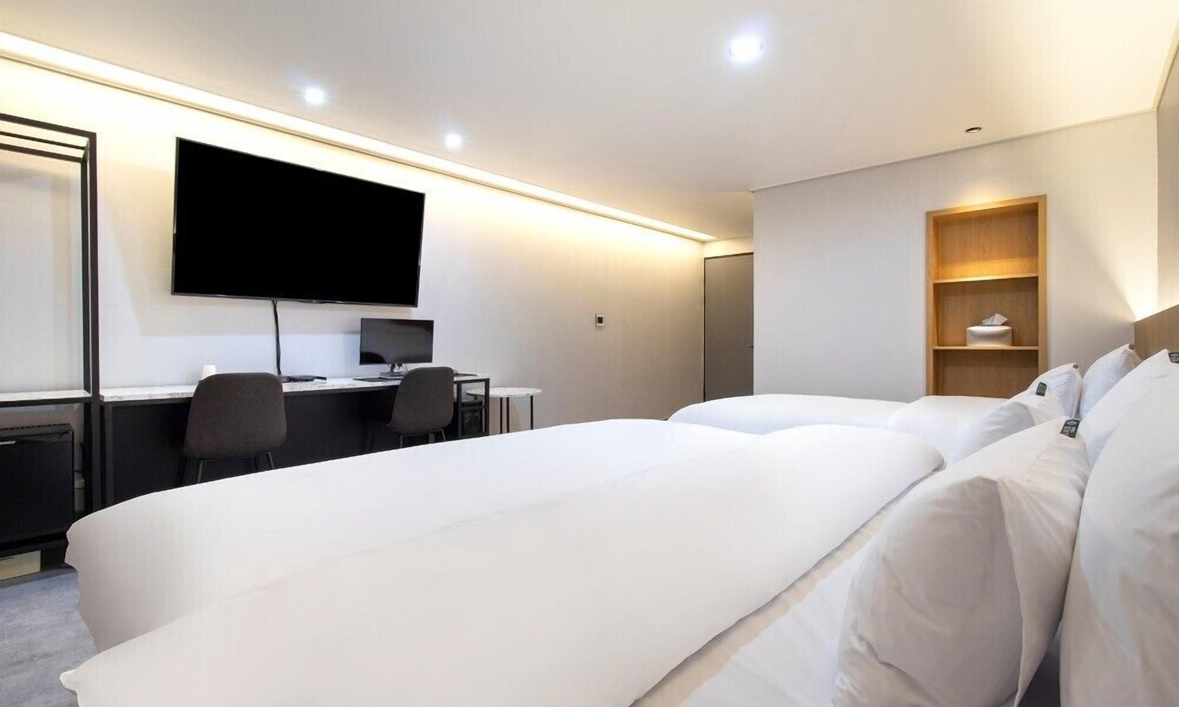 Hwaseong Stay13 Hotel 2*