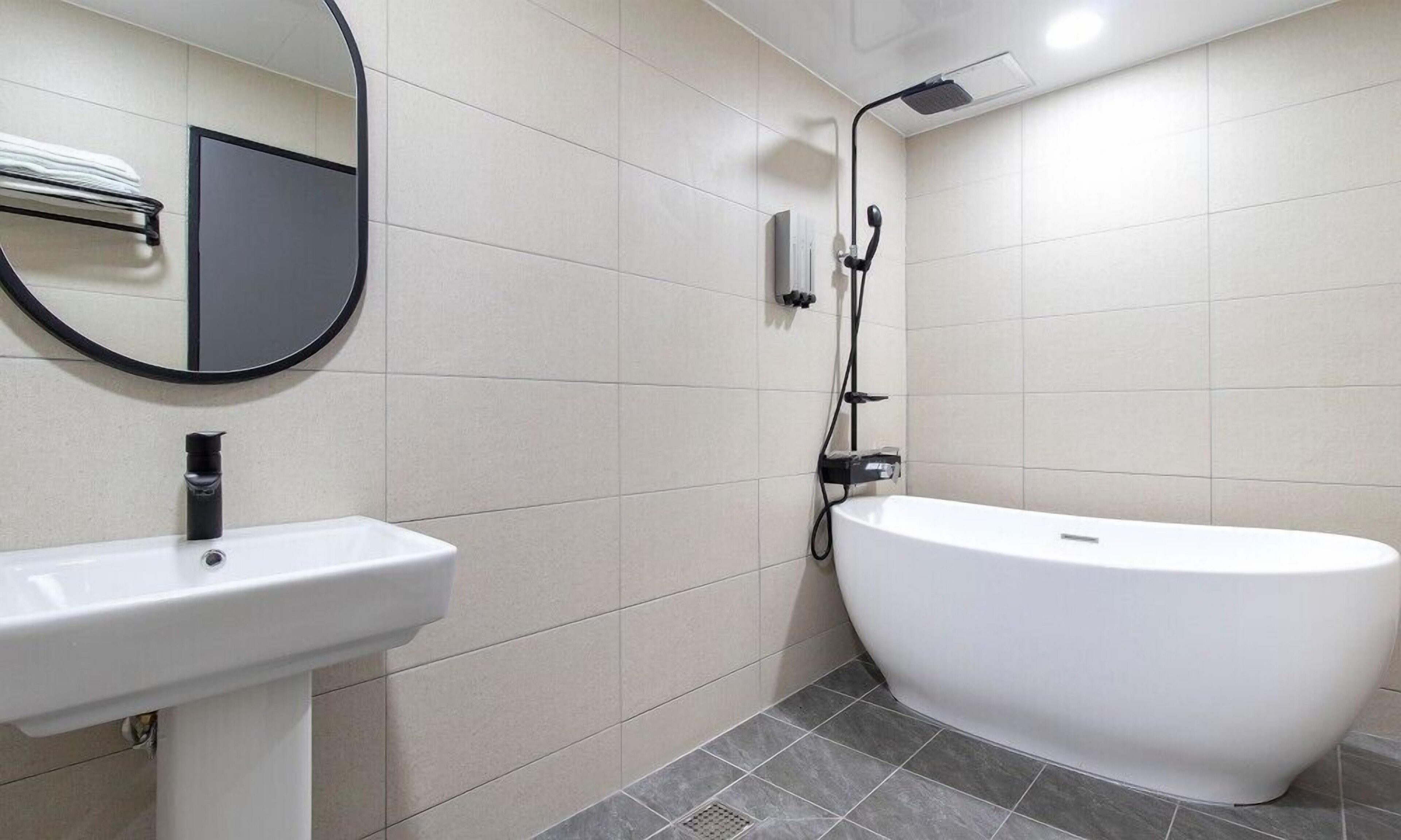 Hwaseong Stay13 Hotel 2*