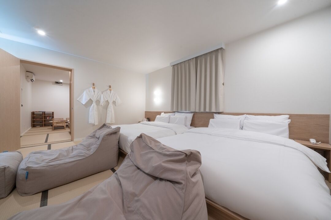 Anook Hotel Ilsan 2*