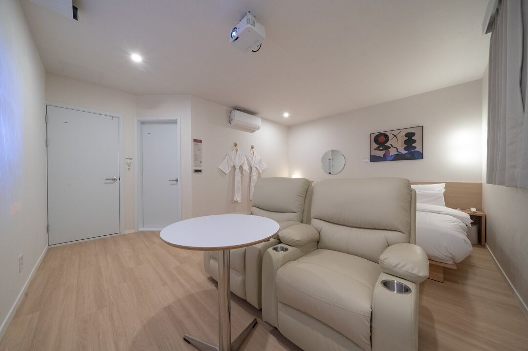 Anook Hotel Ilsan 2*