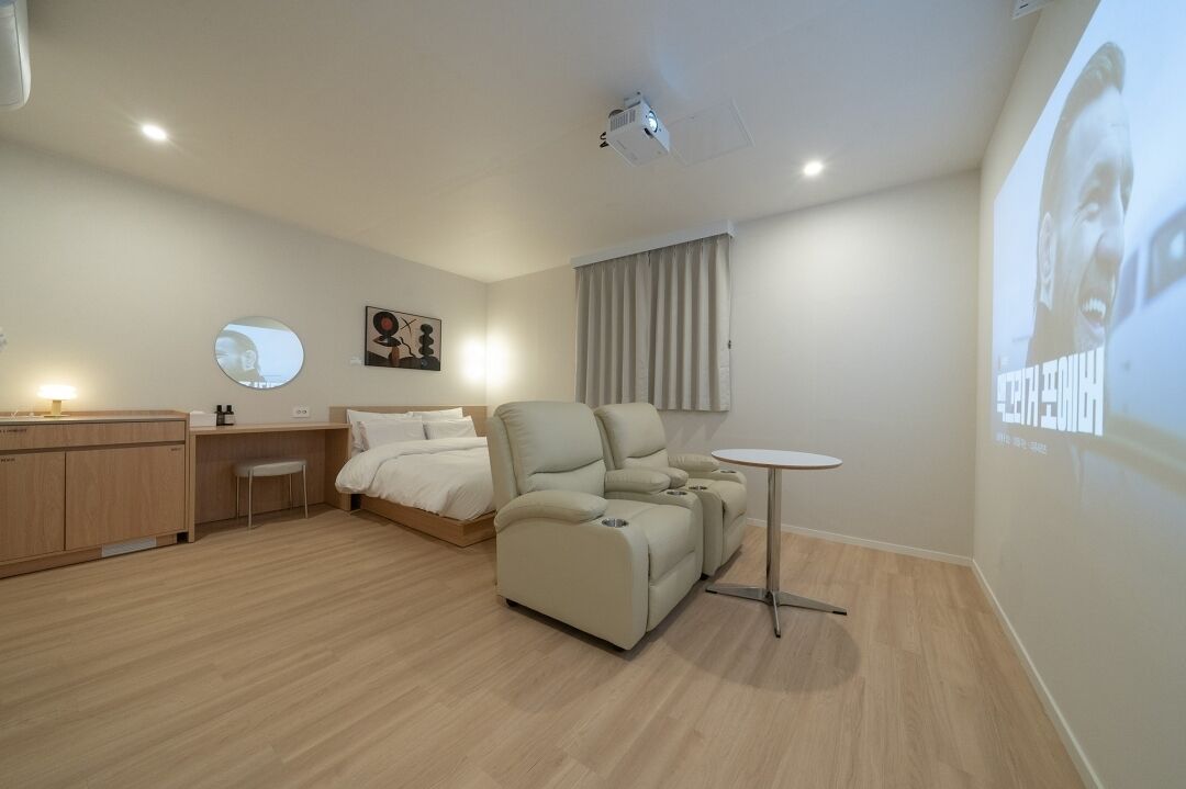 Anook Hotel Ilsan 2*