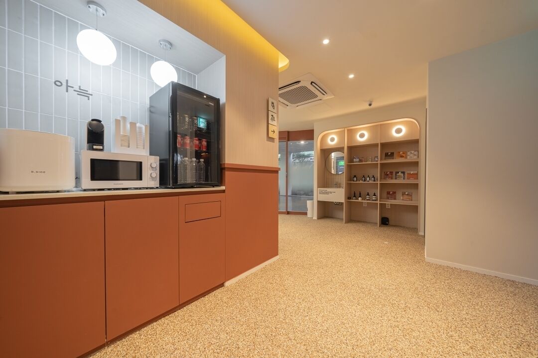 Anook Hotel Ilsan 2*