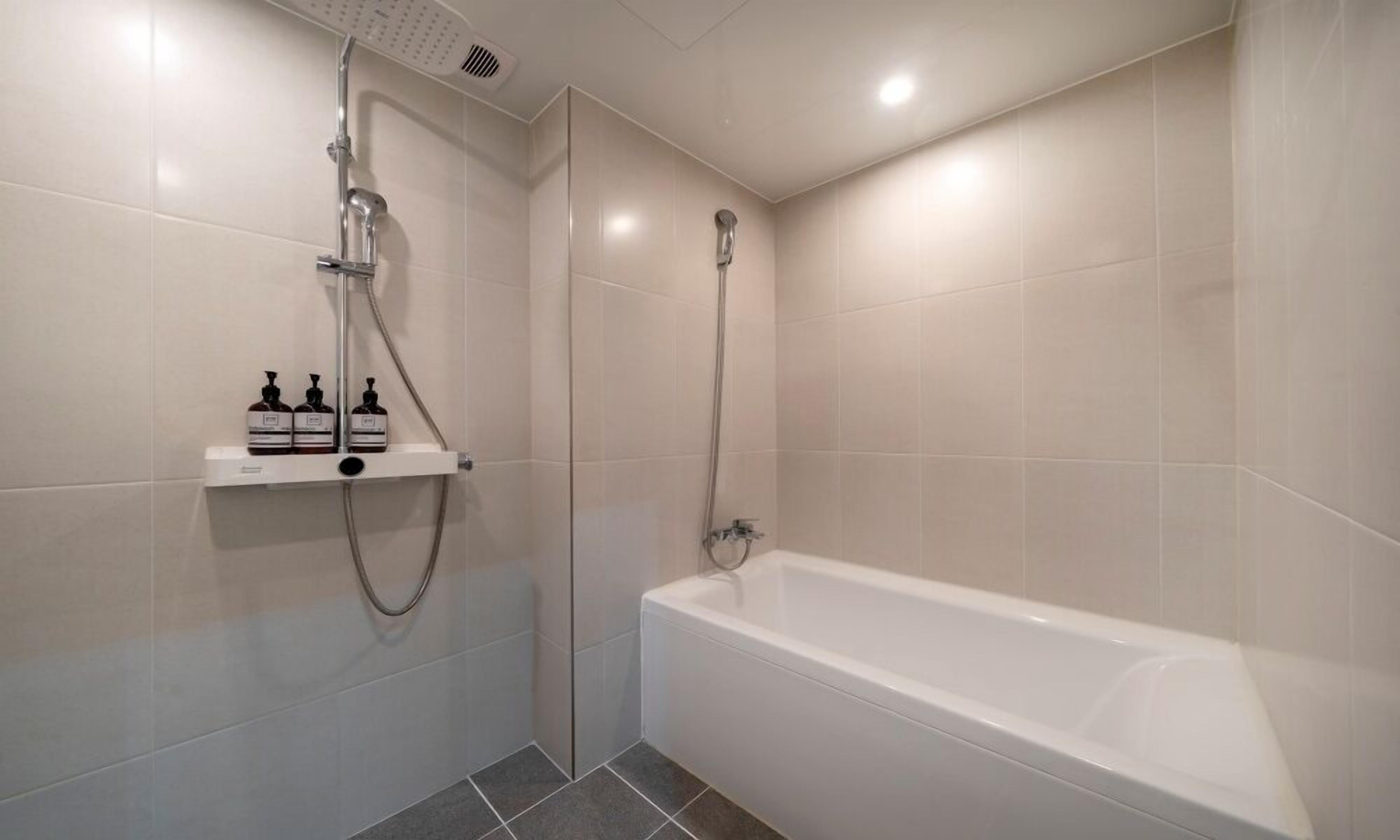 Siheung No25 hotel Geobuksum 2*