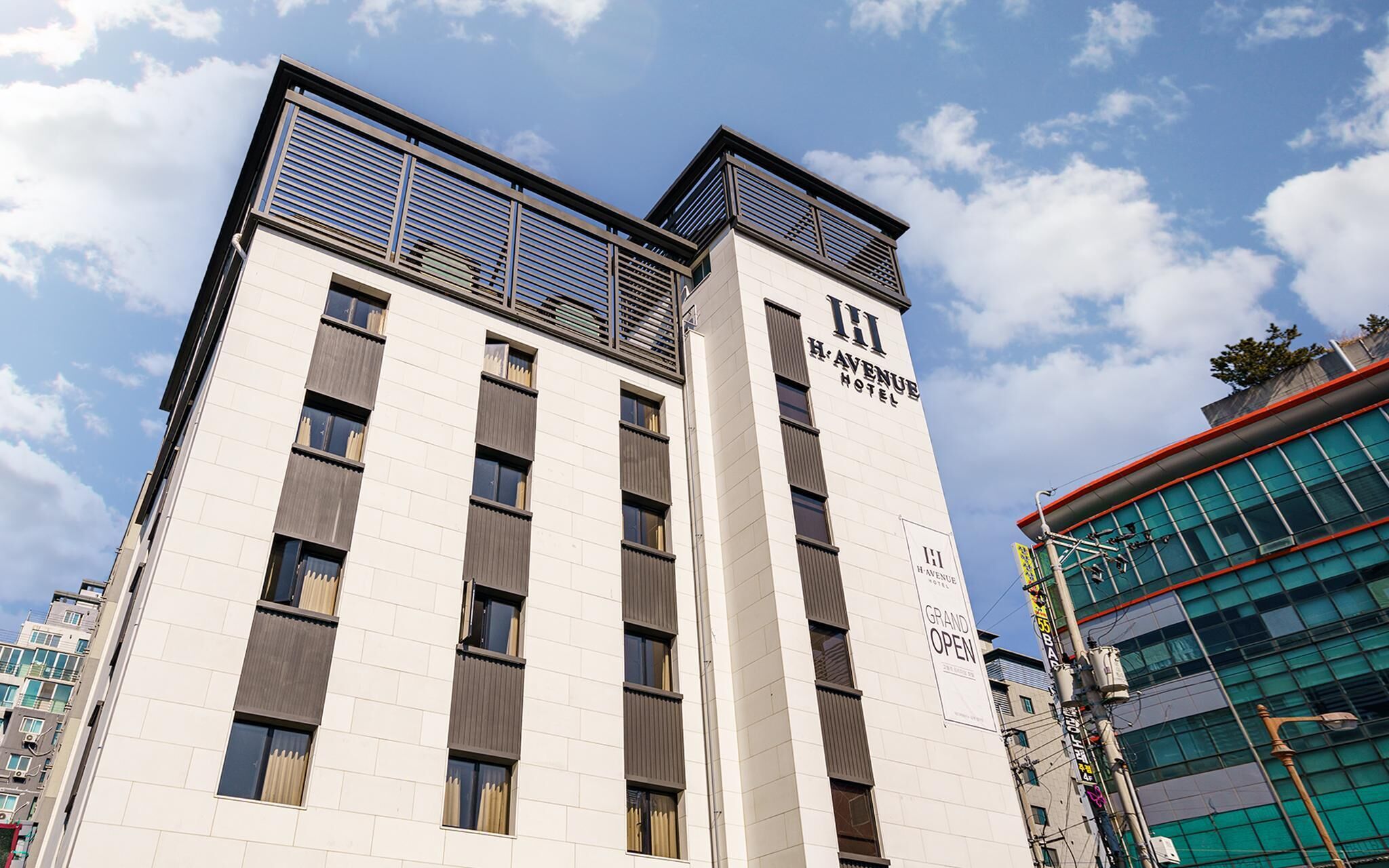 H Avenue Gimhae Samgye 0*