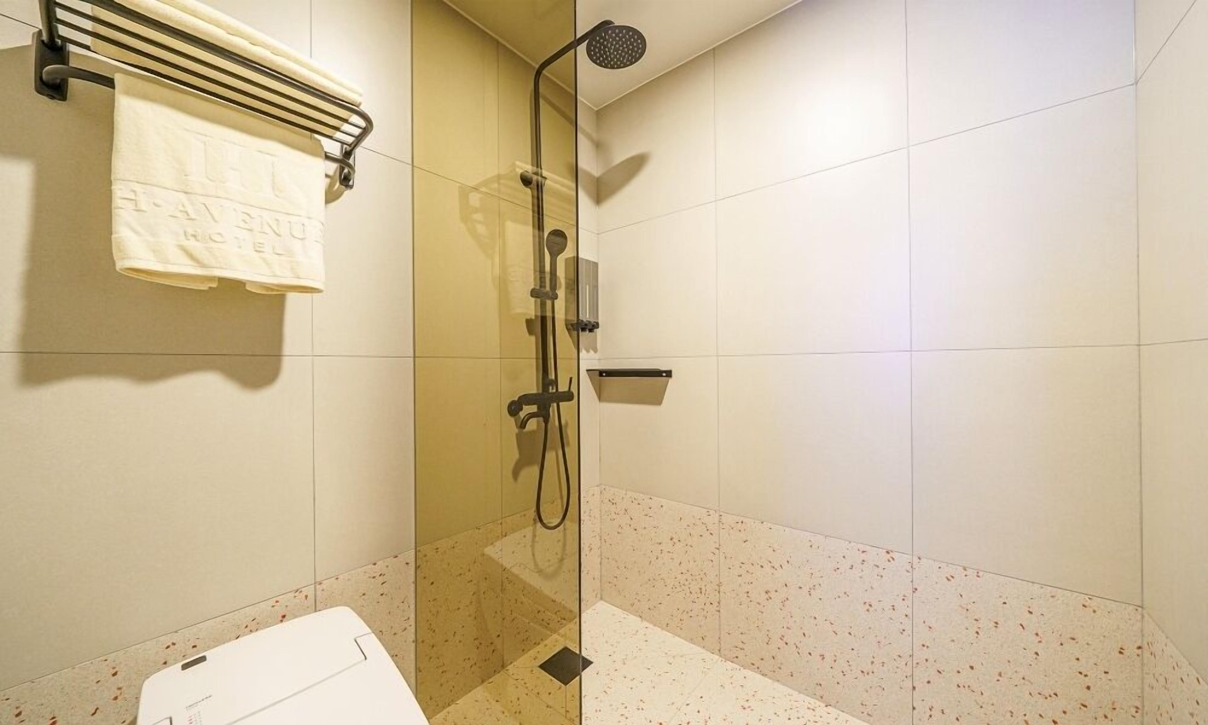 H-Avenue Hotel Geomdan New Town 3*