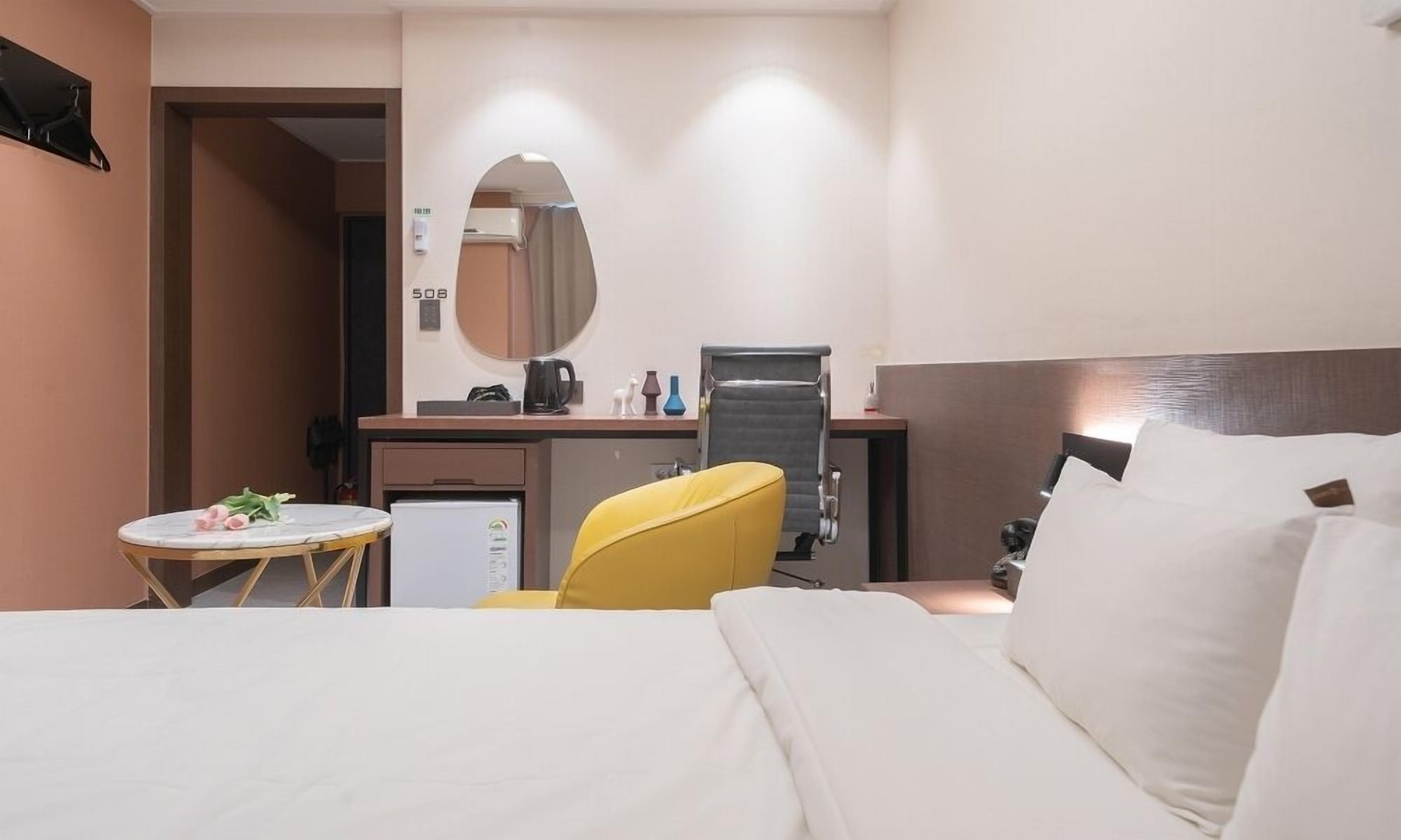 H-Avenue Hotel Geomdan New Town 3*