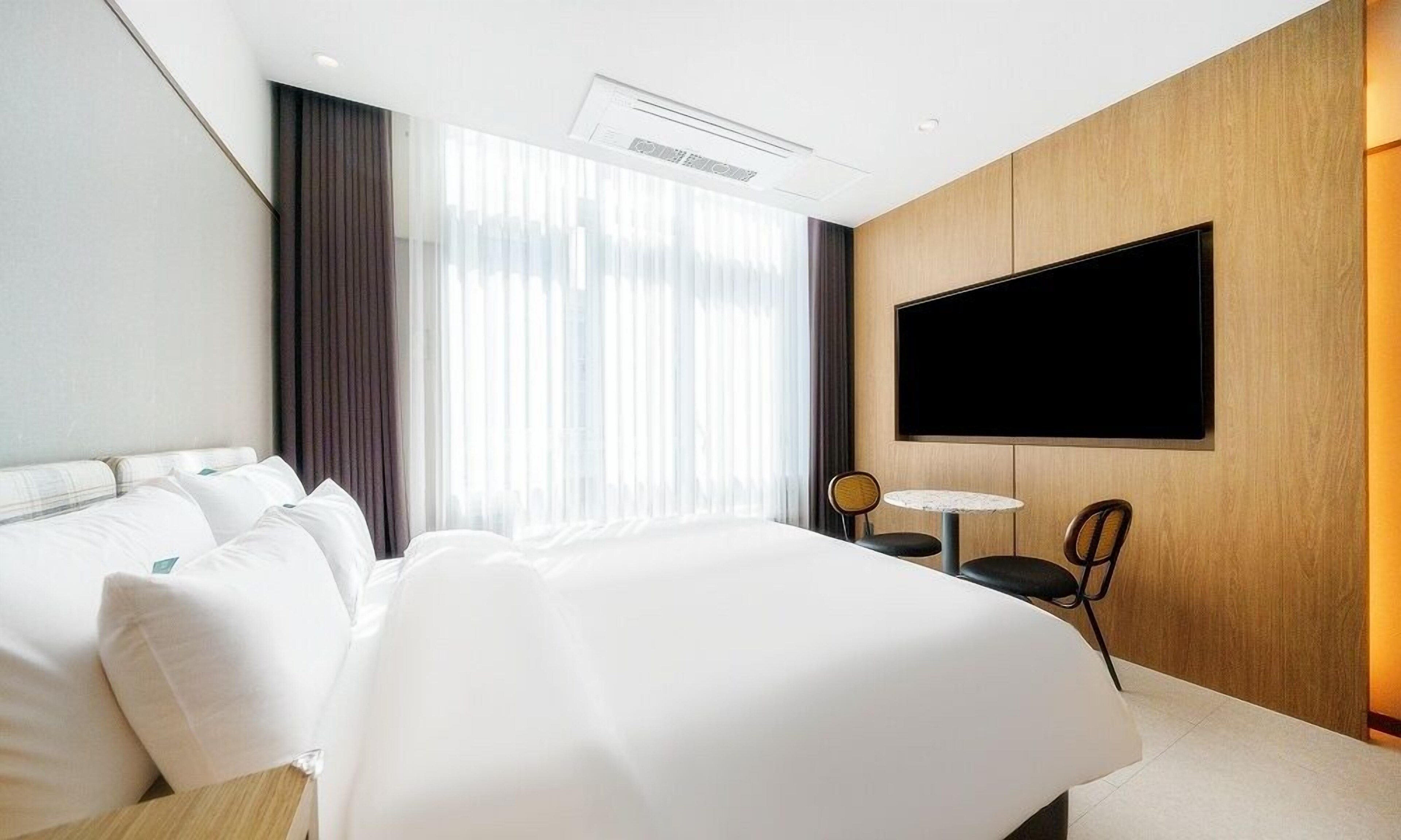 H-Avenue Hotel Geomdan New Town 3*