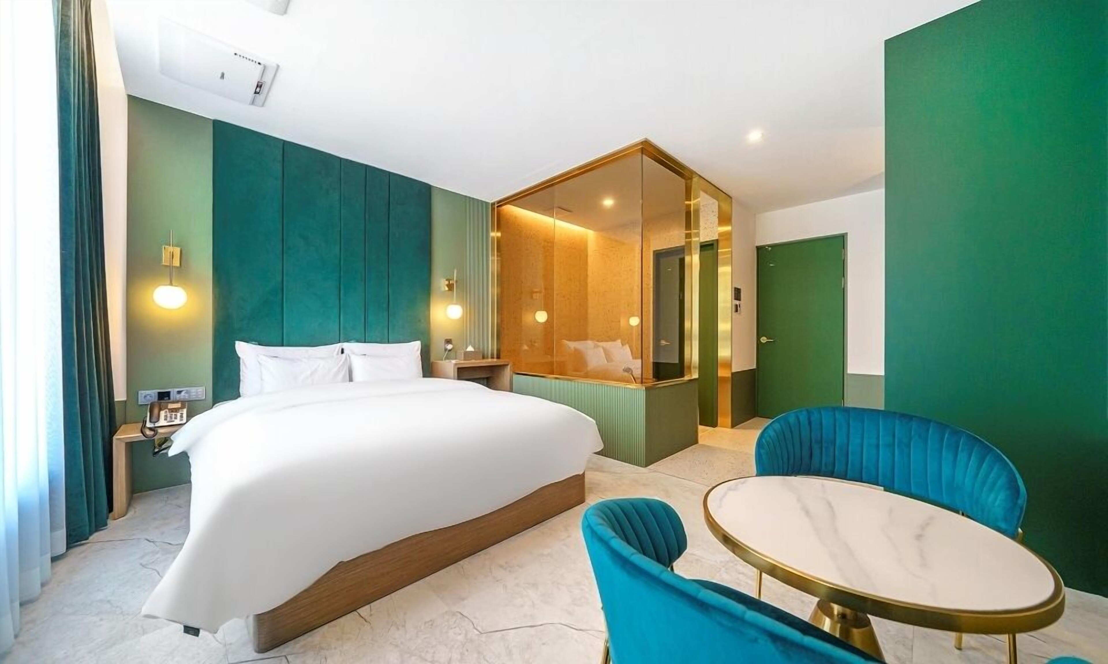 H-Avenue Hotel Geomdan New Town 3*