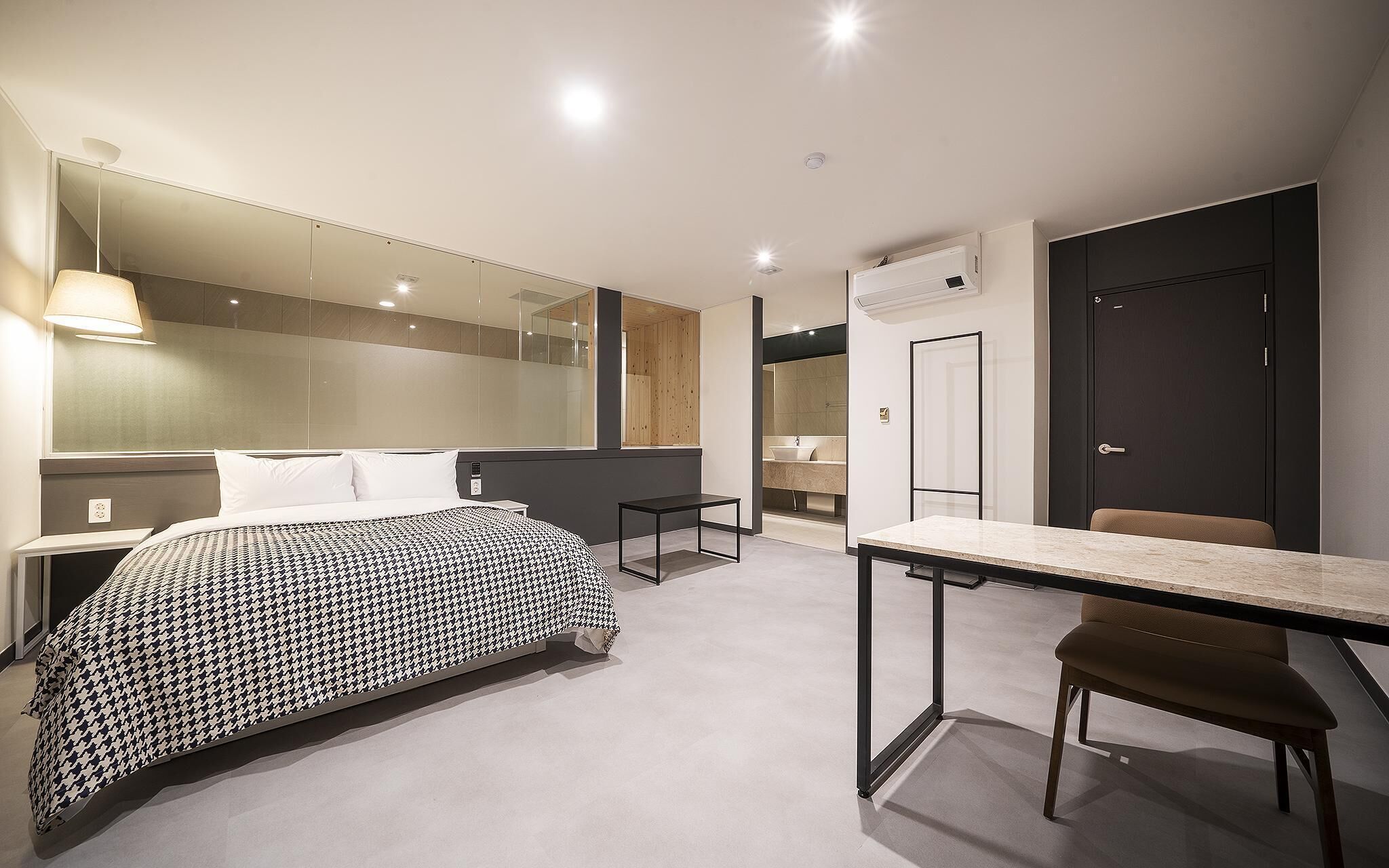 Suwon Guundong Hotel and 3*