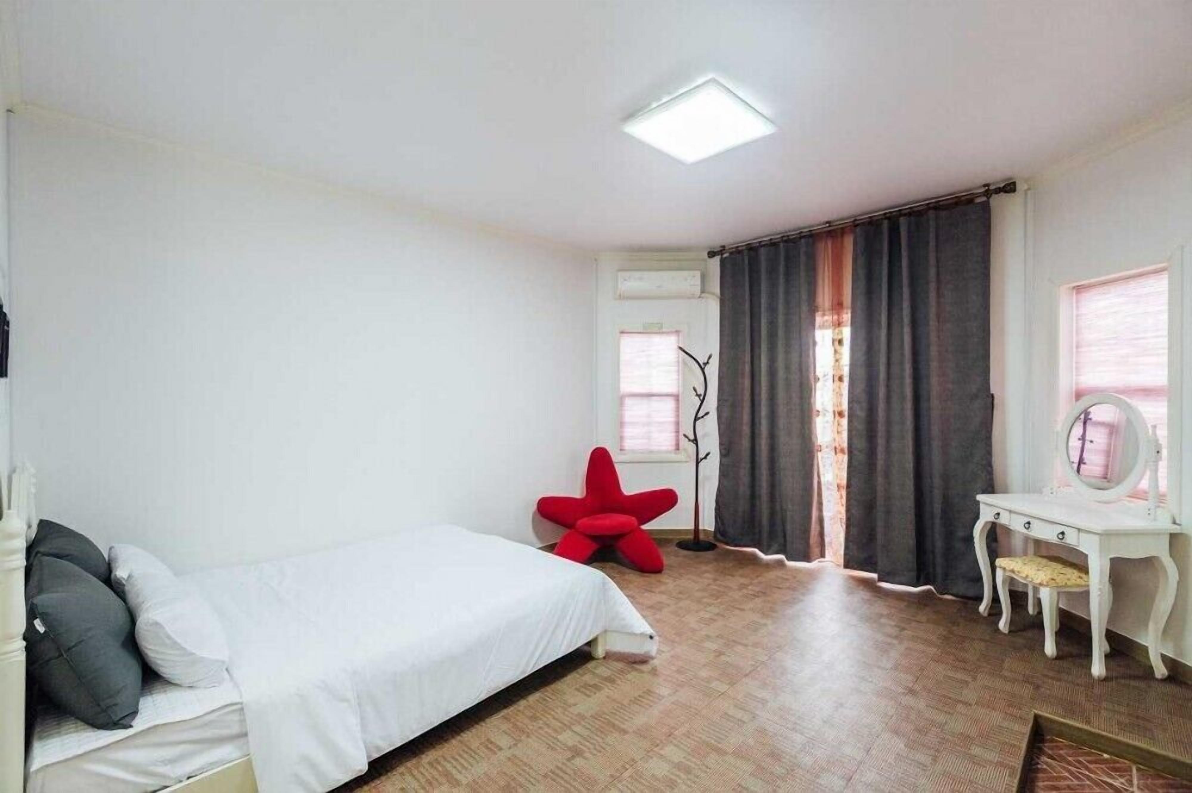 Indigo Pension 0*