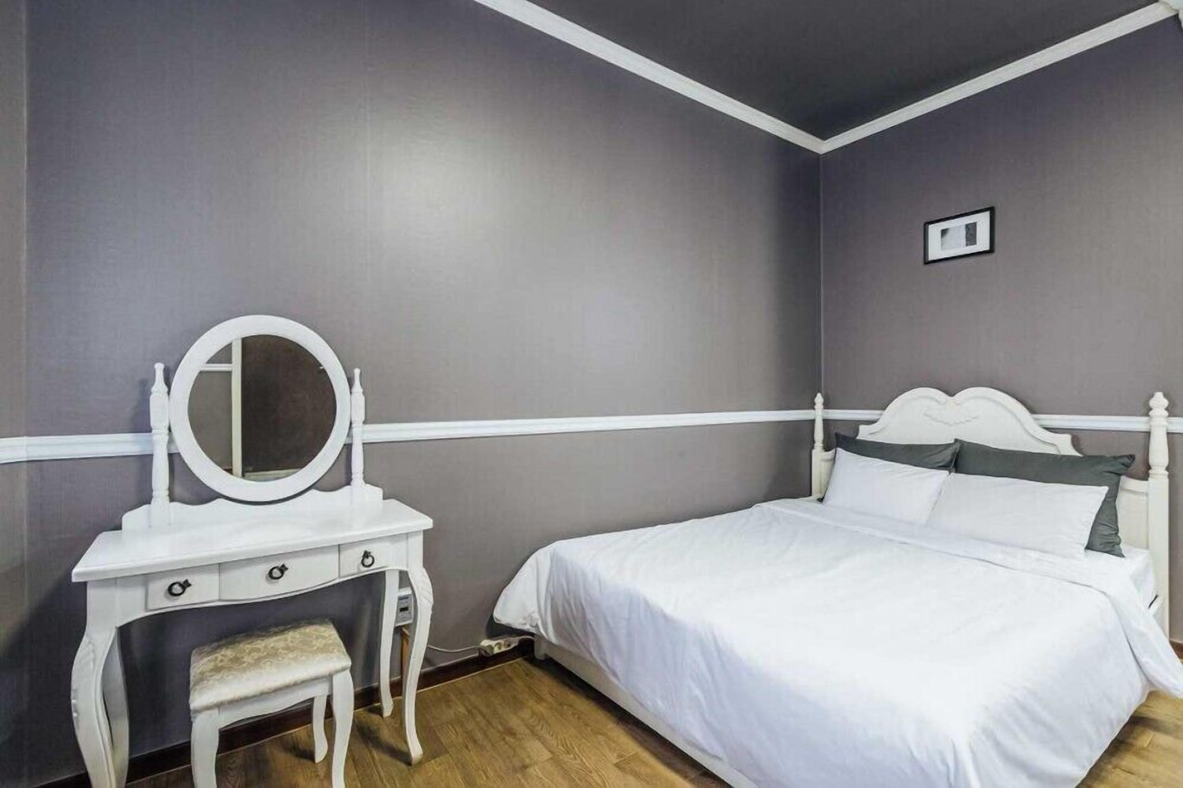 Indigo Pension 0*