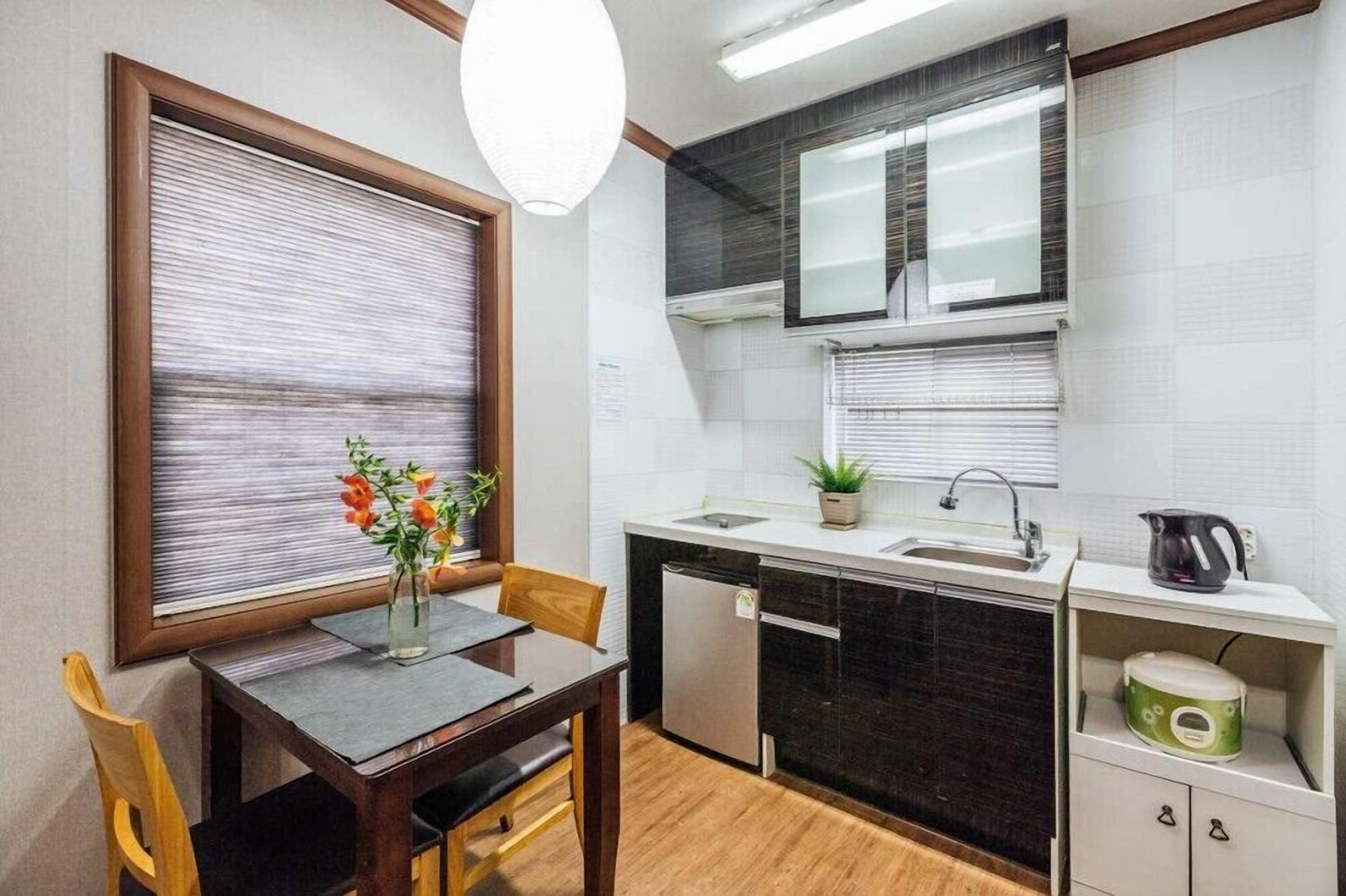 Indigo Pension 0*