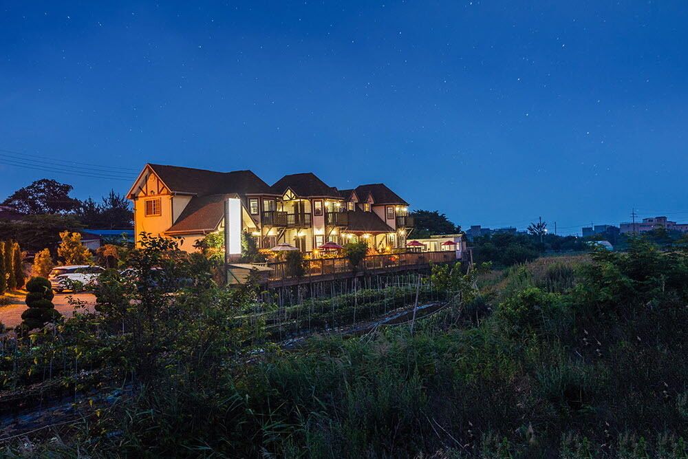 Indigo Pension 0*