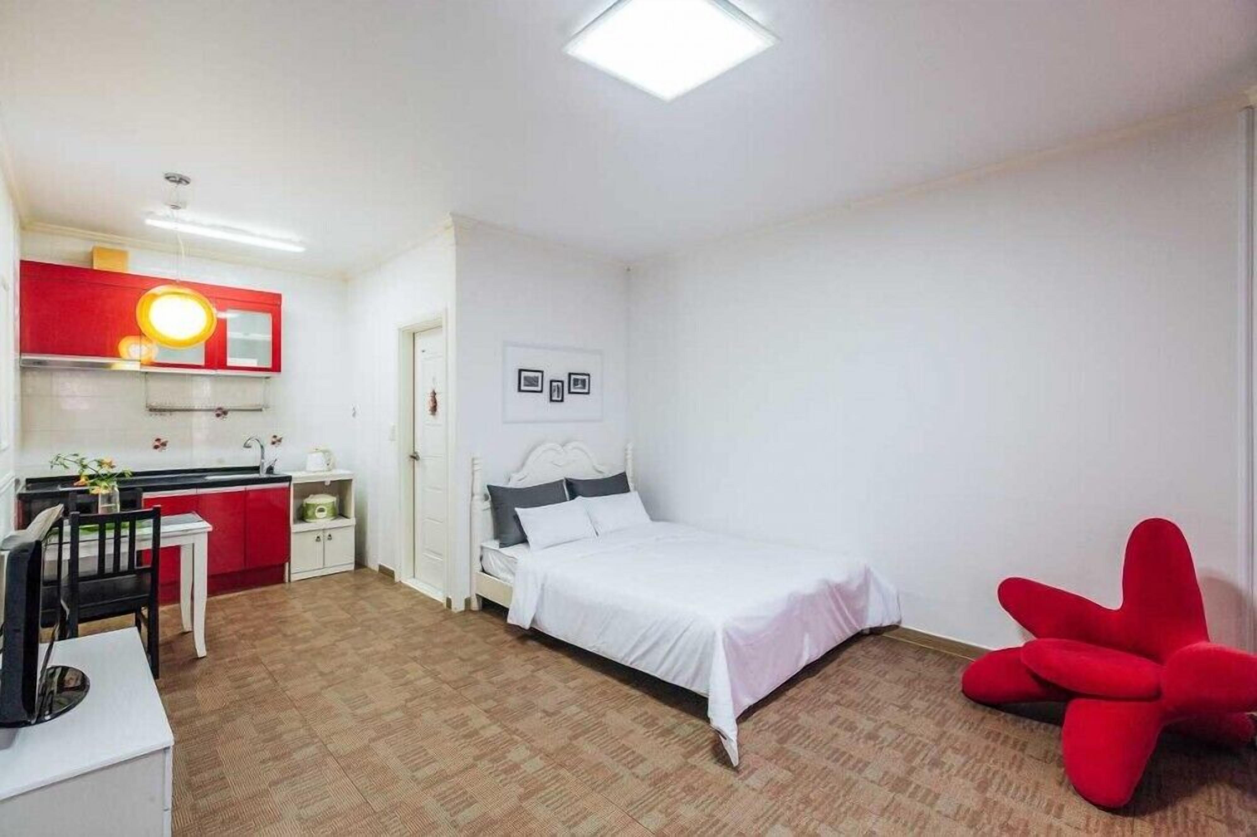 Indigo Pension 0*