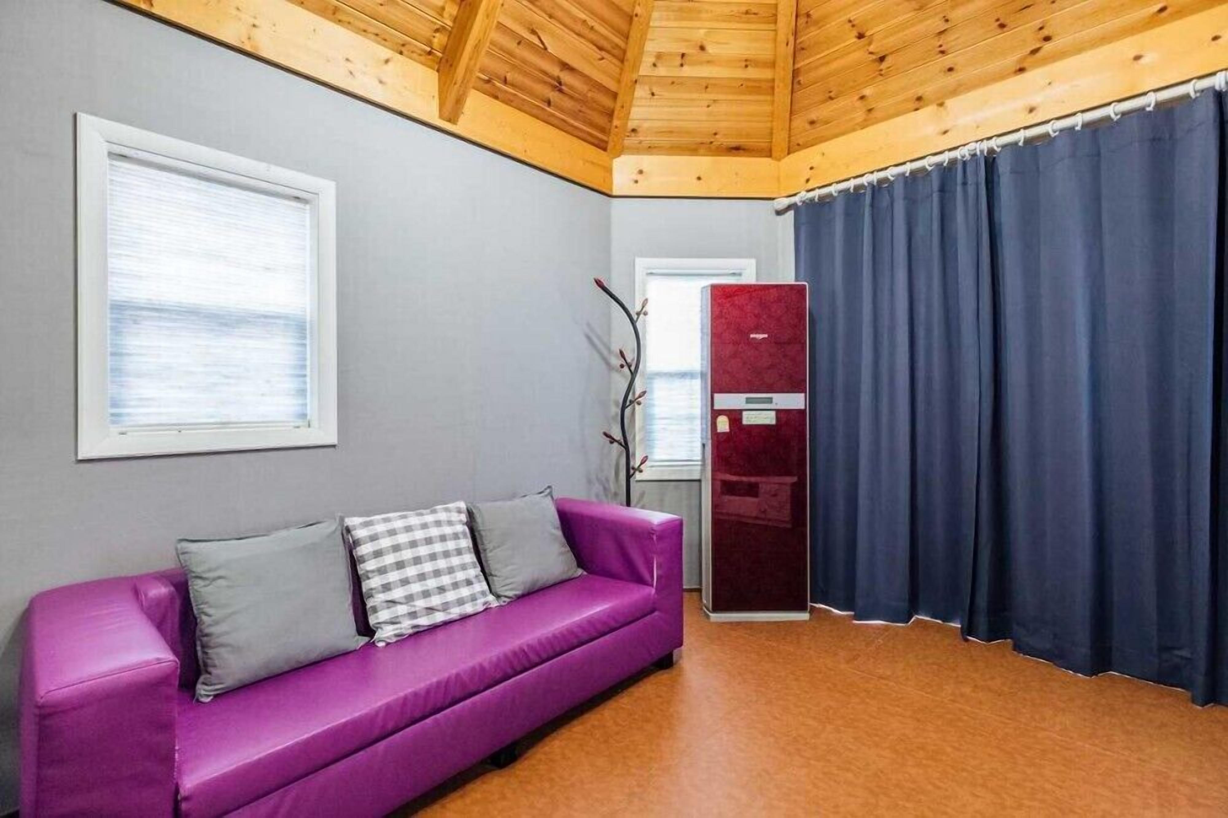 Indigo Pension 0*