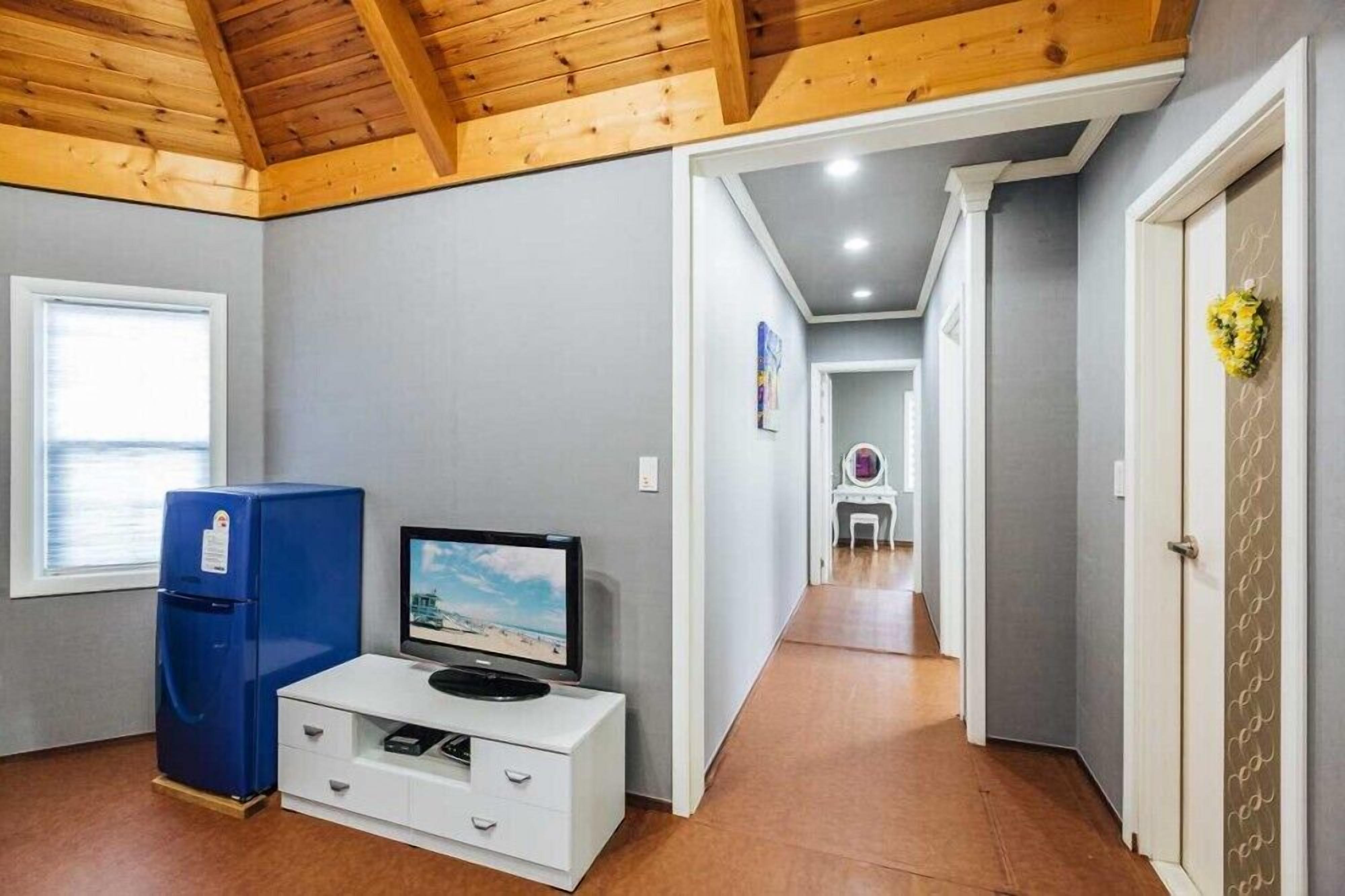 Indigo Pension 0*