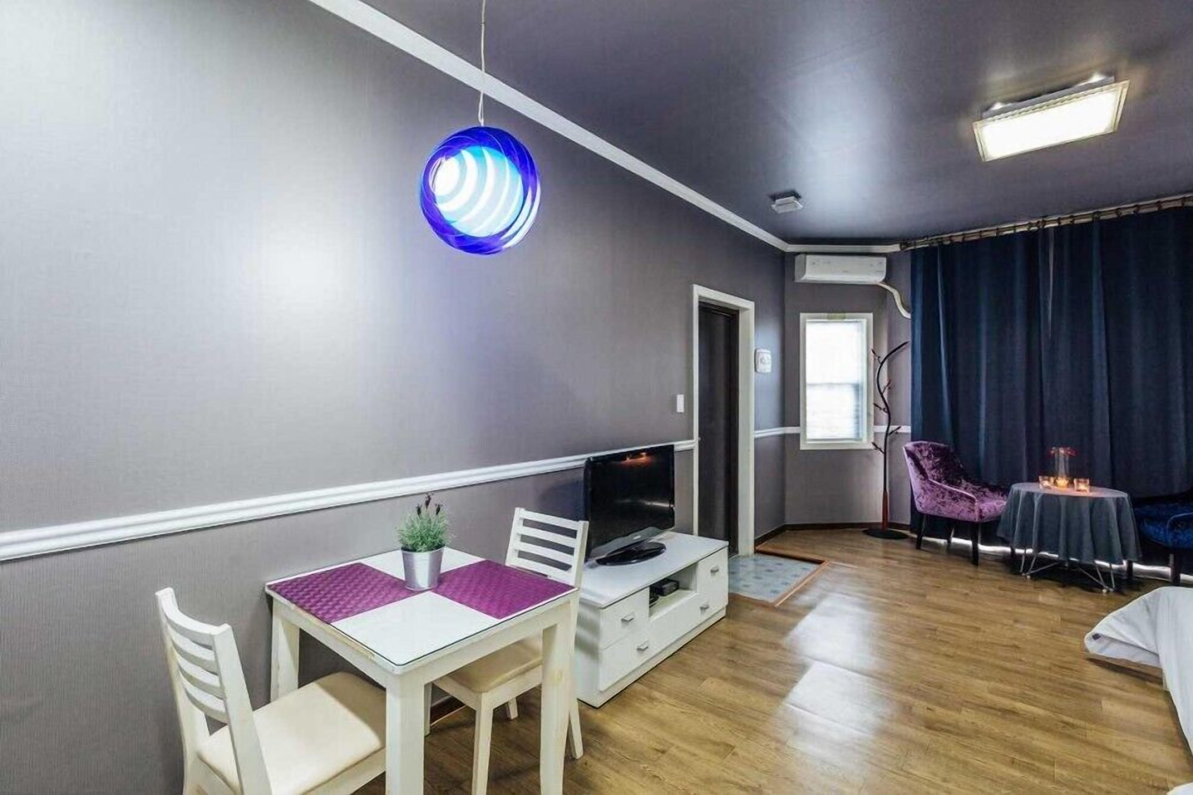 Indigo Pension 0*
