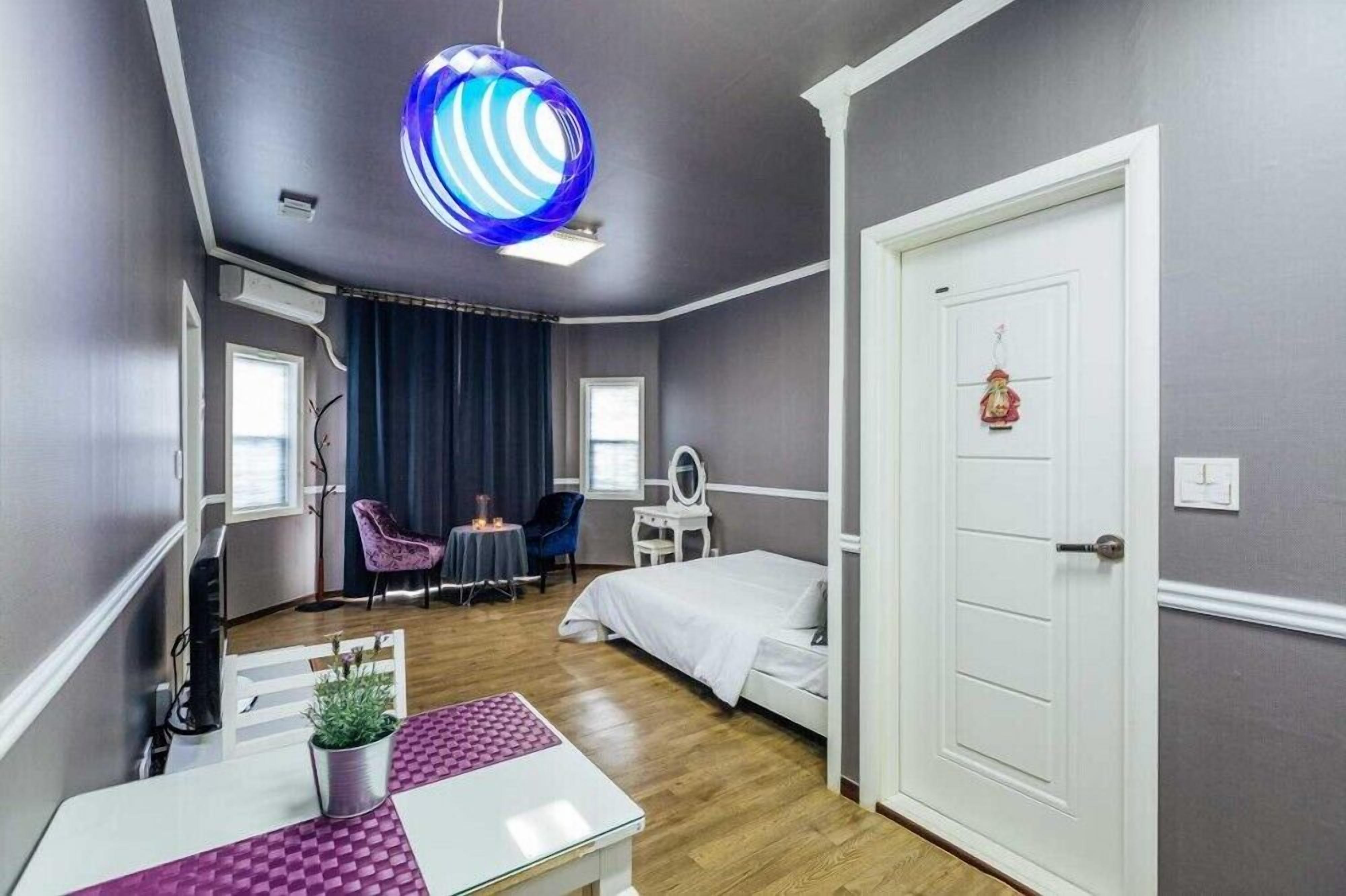 Indigo Pension 0*