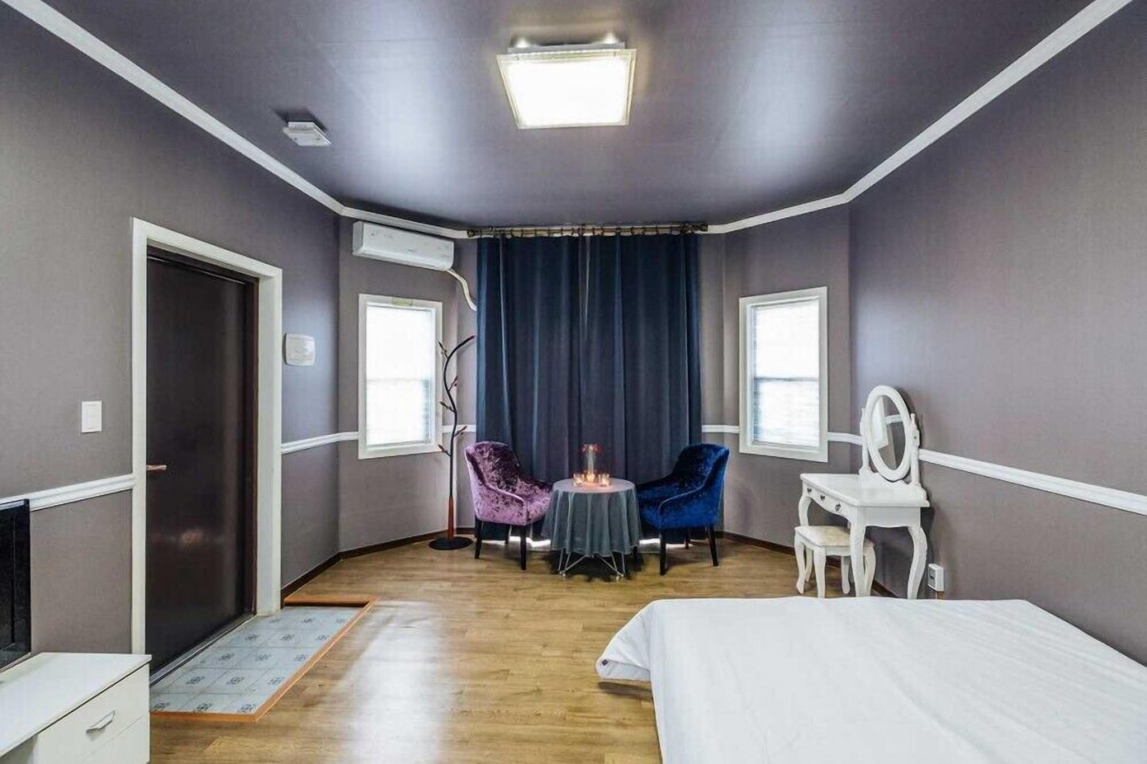 Indigo Pension 0*
