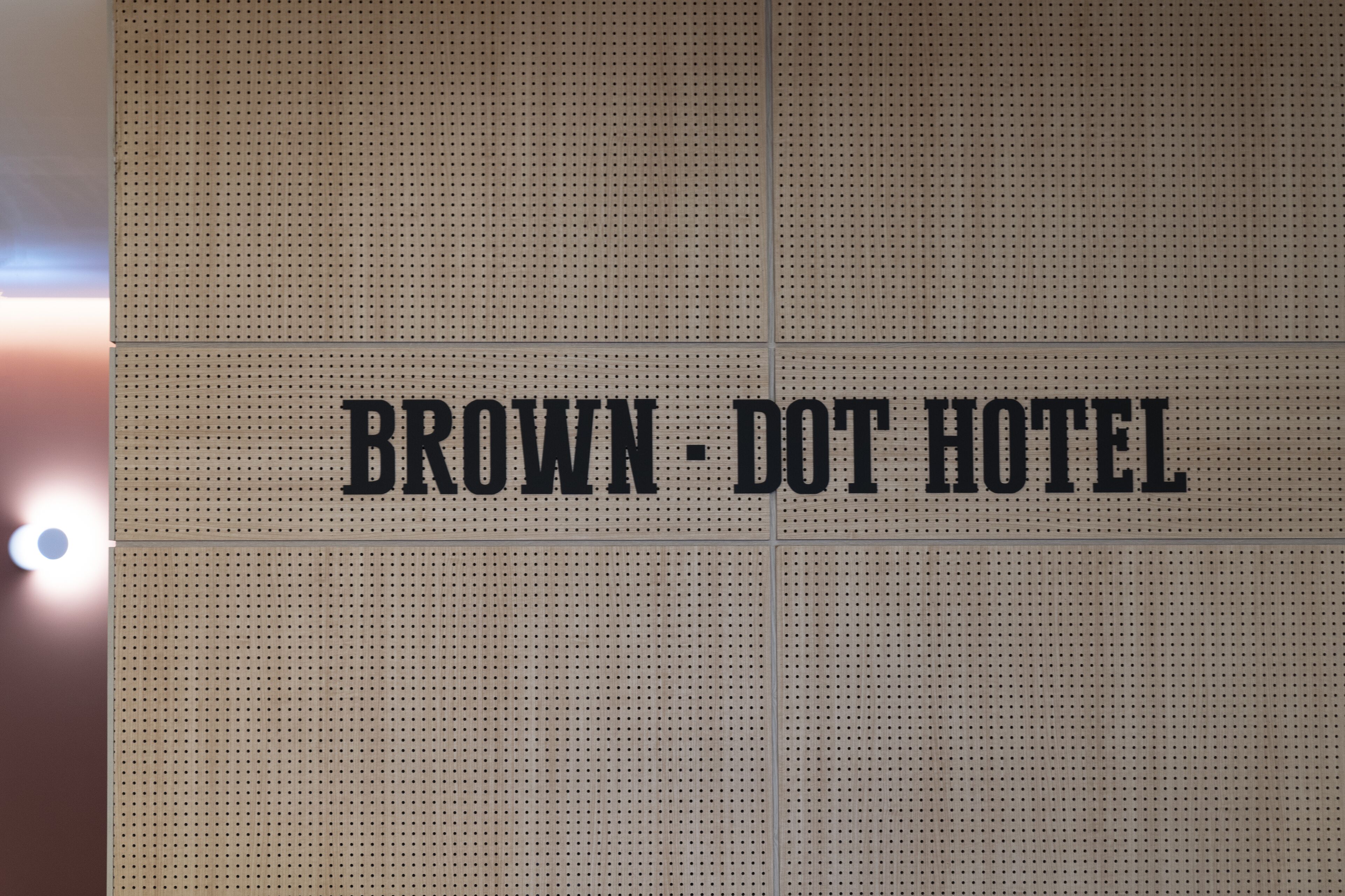 Brown Dot Geobuksum 3*