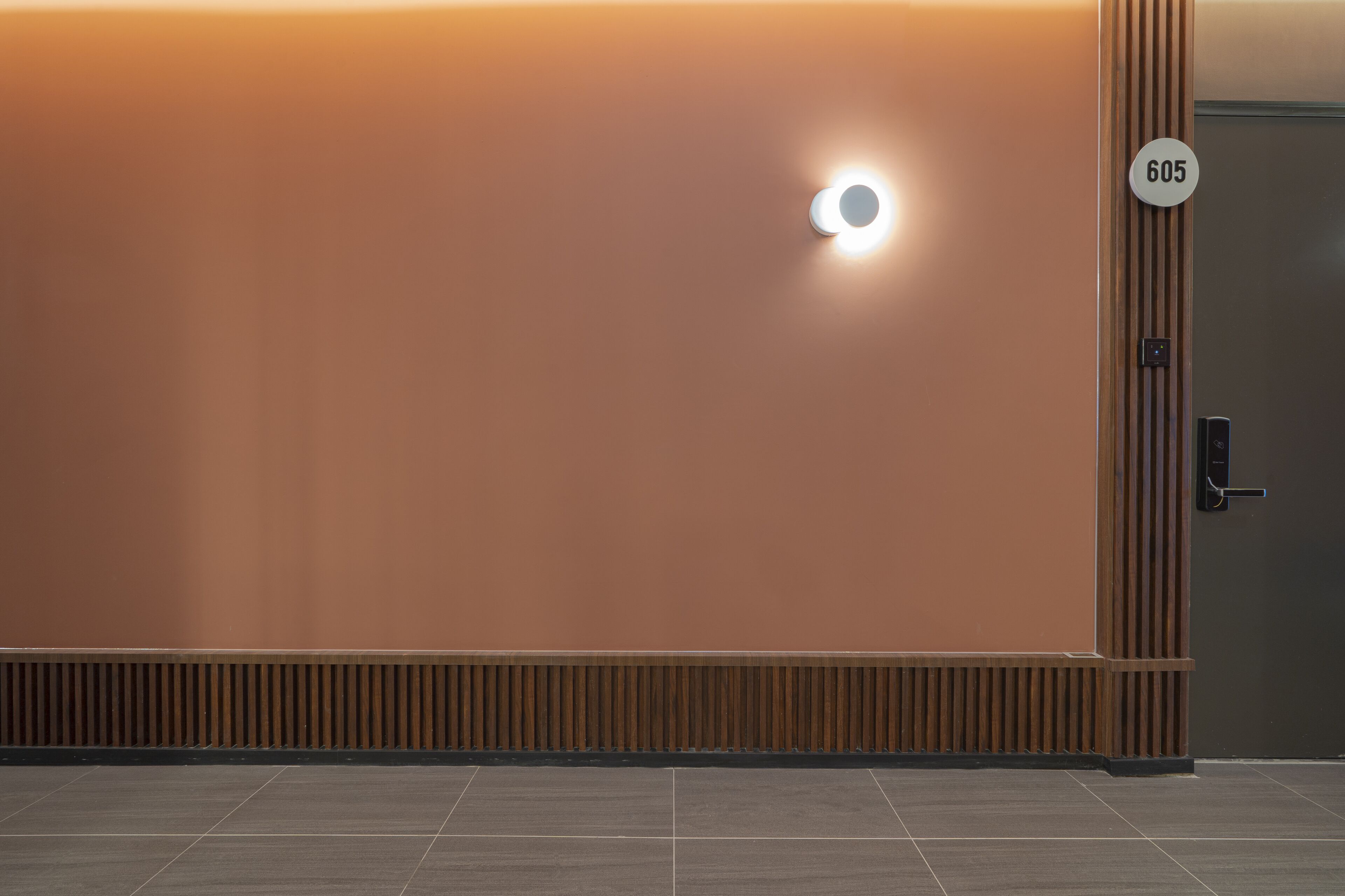 Brown Dot Geobuksum 3*