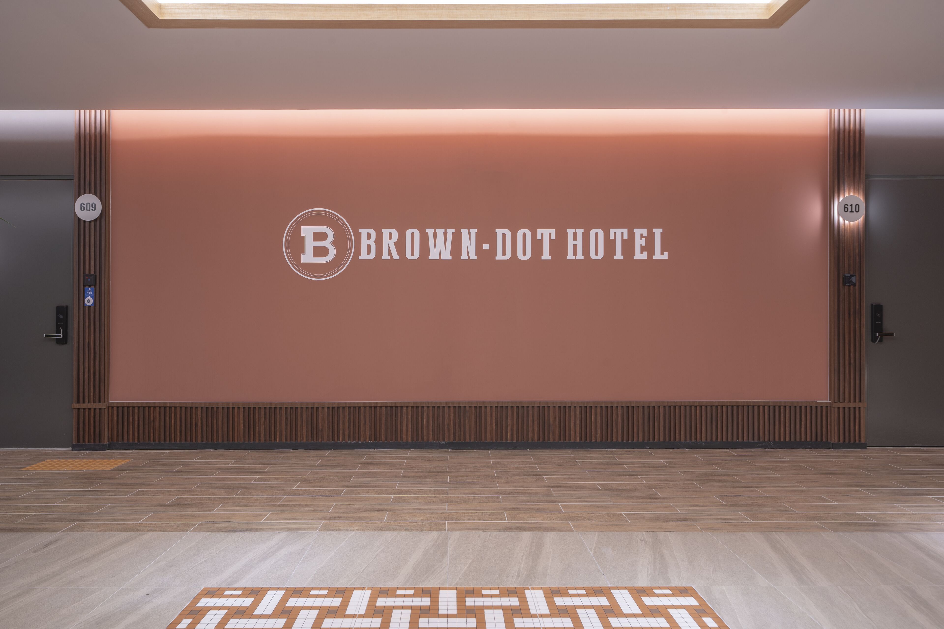 Brown Dot Geobuksum 3*
