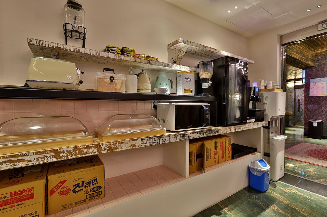 Hotel February Gimhae 3*