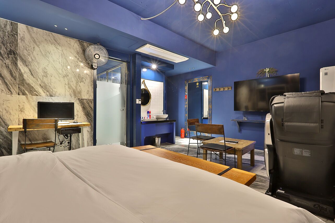 Hotel February Gimhae 3*