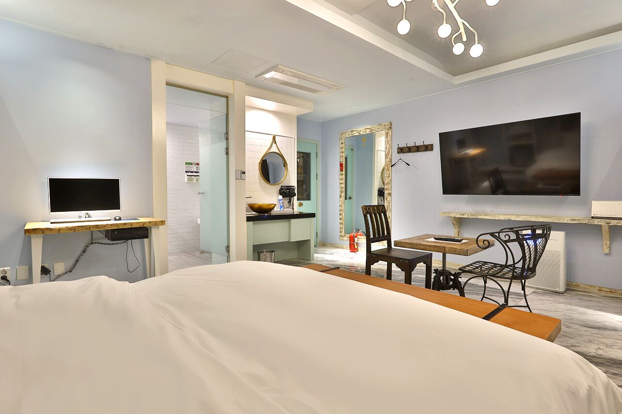 Hotel February Gimhae 3*