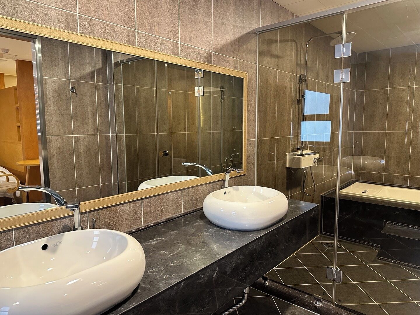 mir hotel 3*