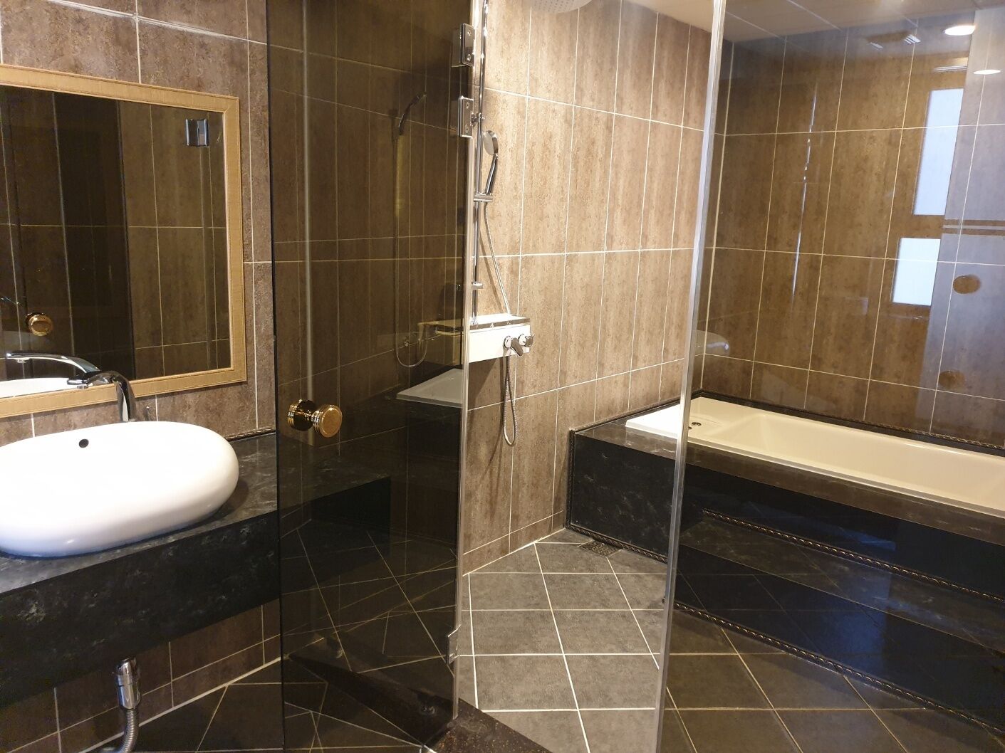 mir hotel 3*
