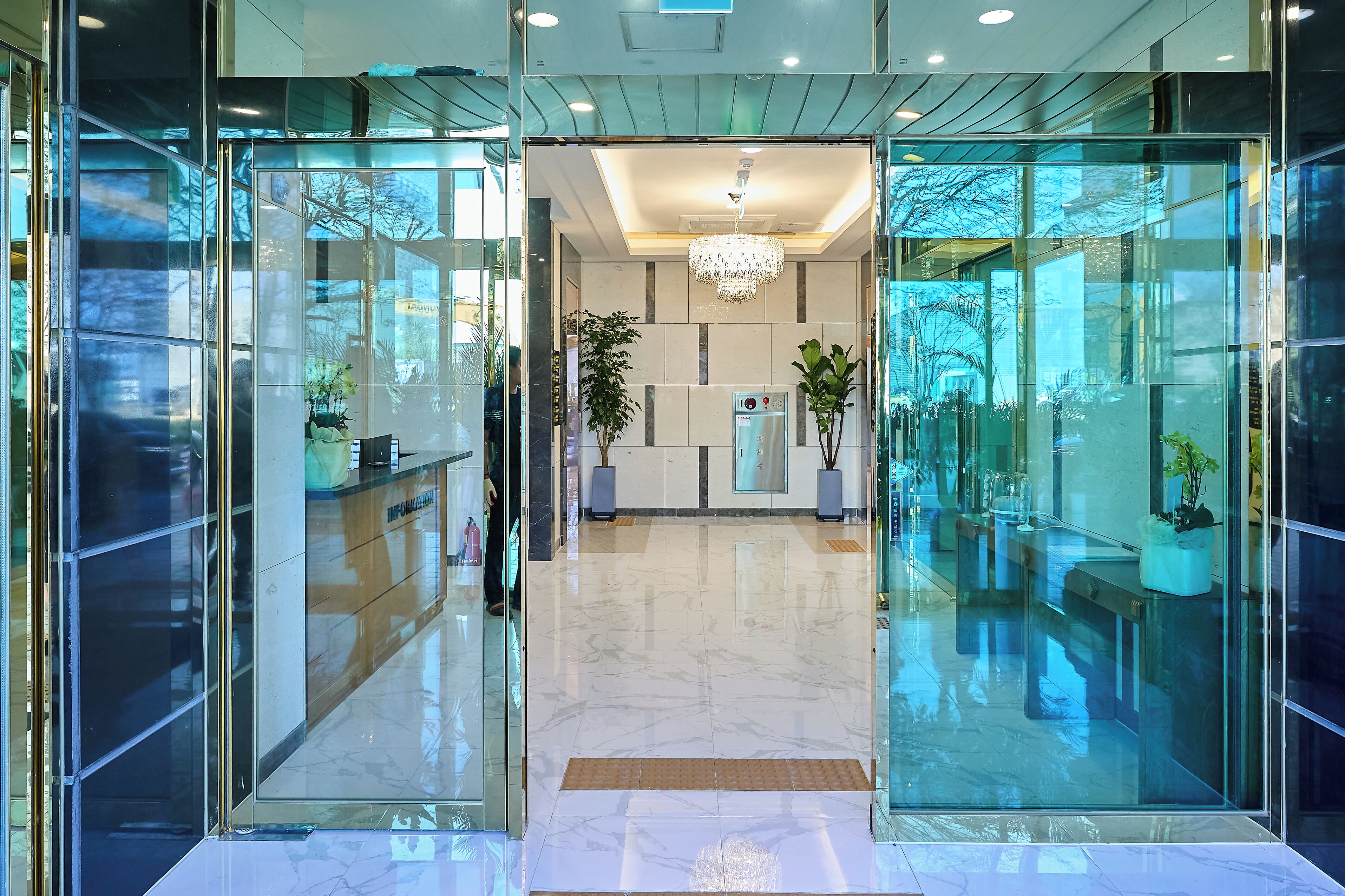 mir hotel 3*