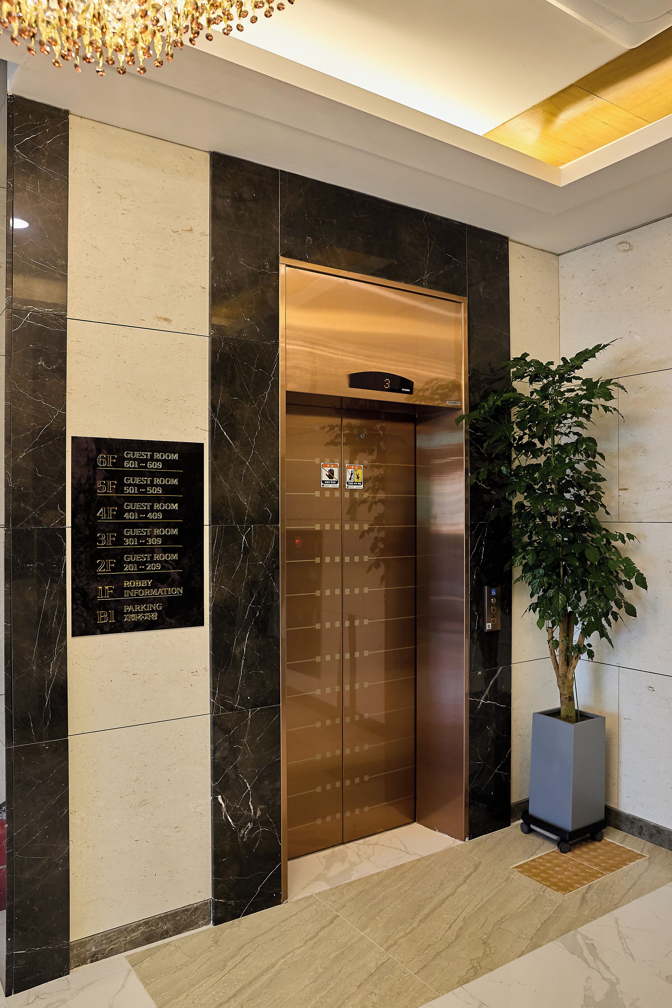 mir hotel 3*
