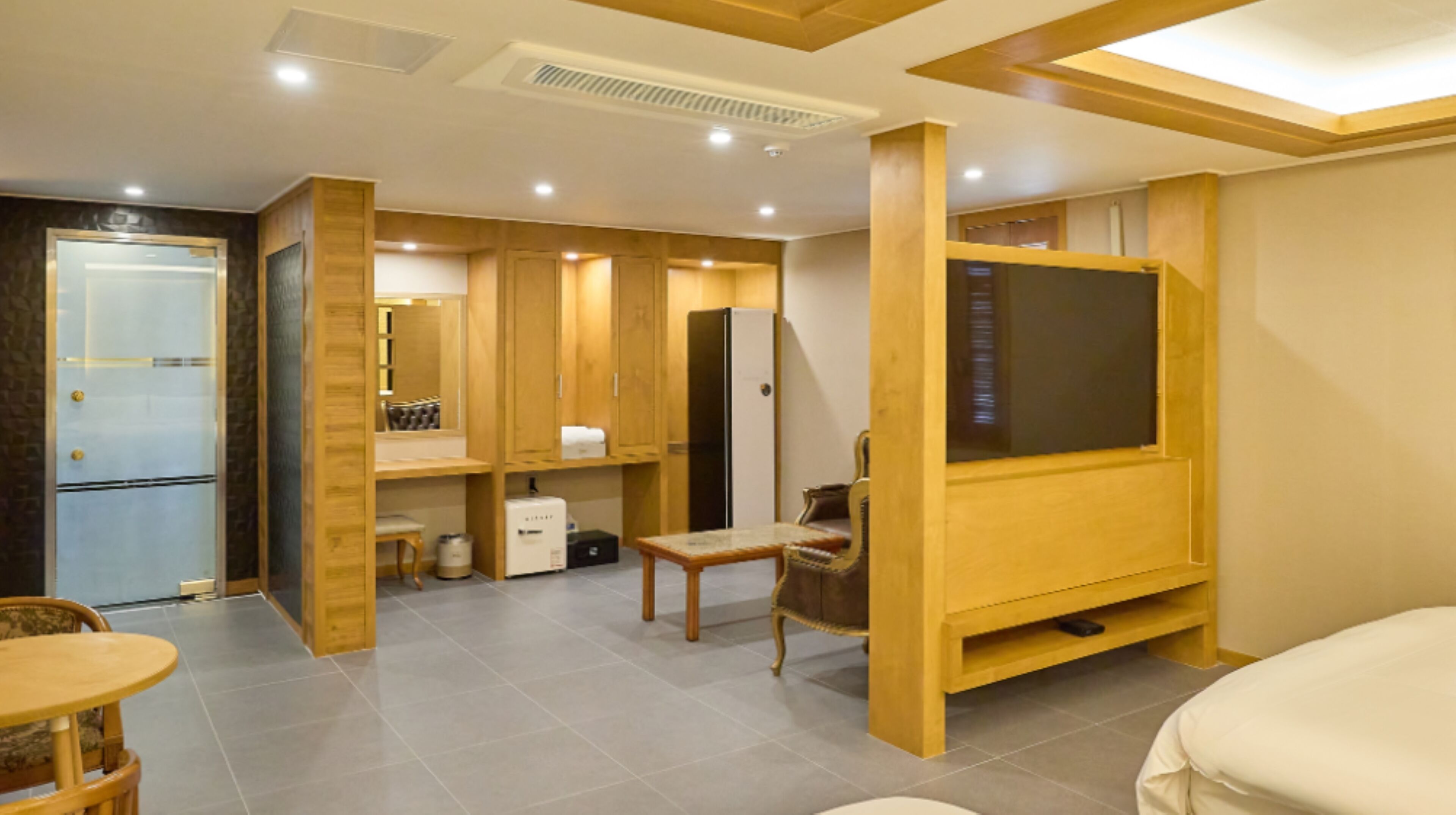 mir hotel 3*