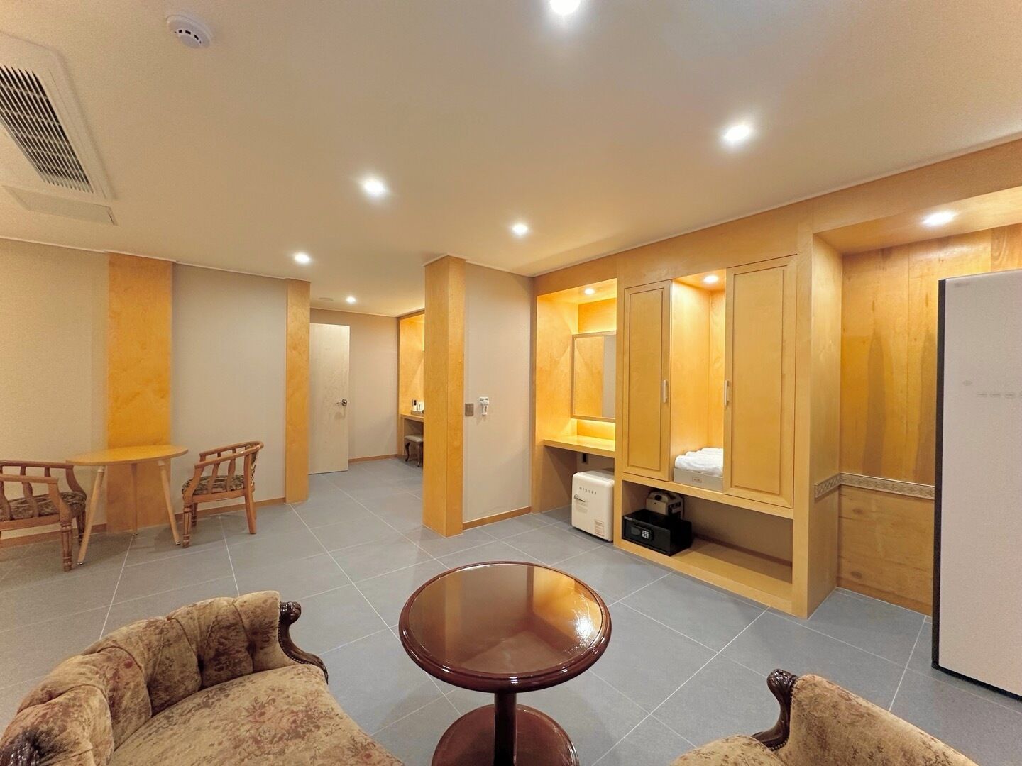 mir hotel 3*