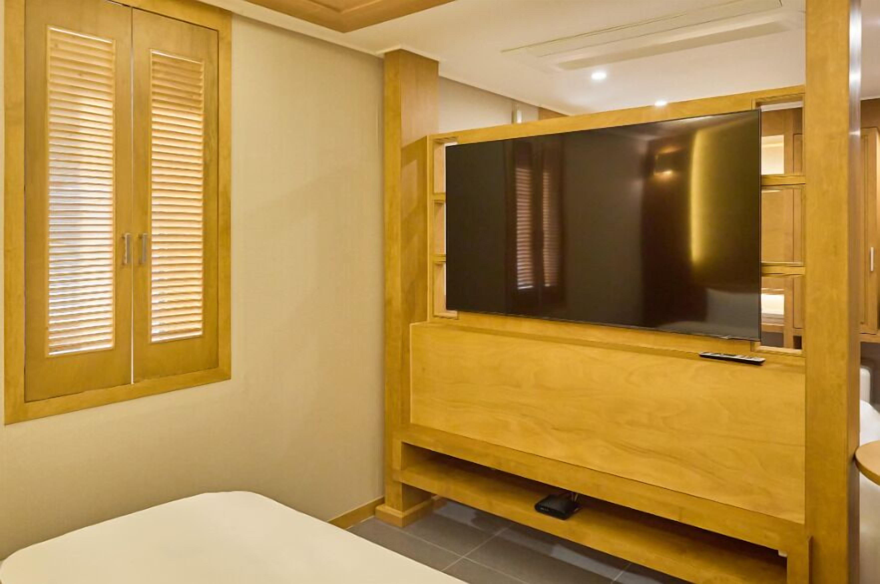 mir hotel 3*