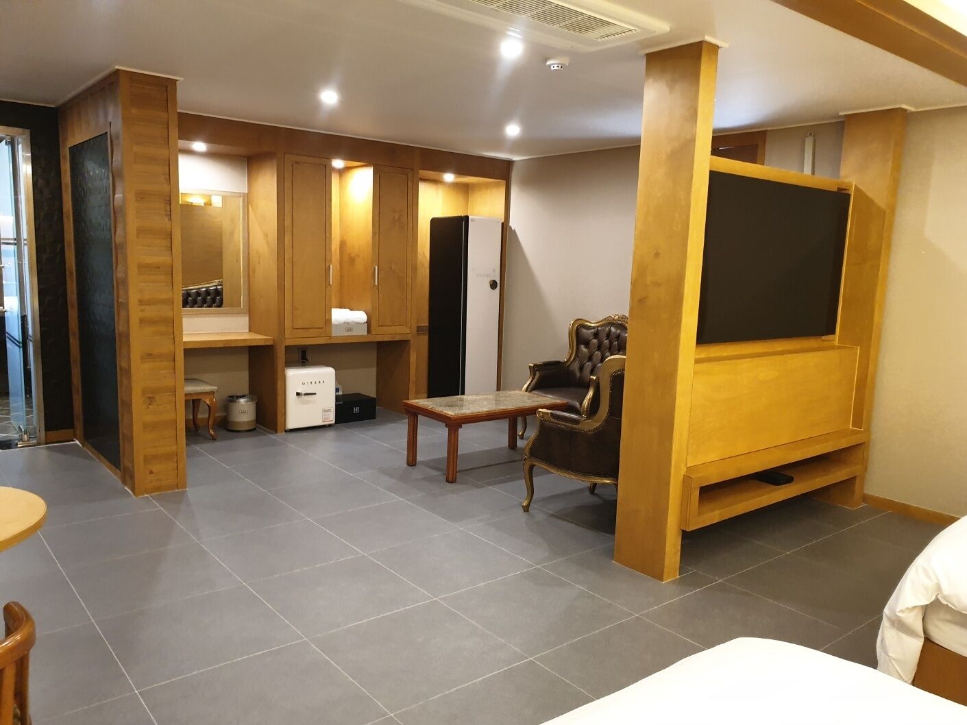 mir hotel 3*