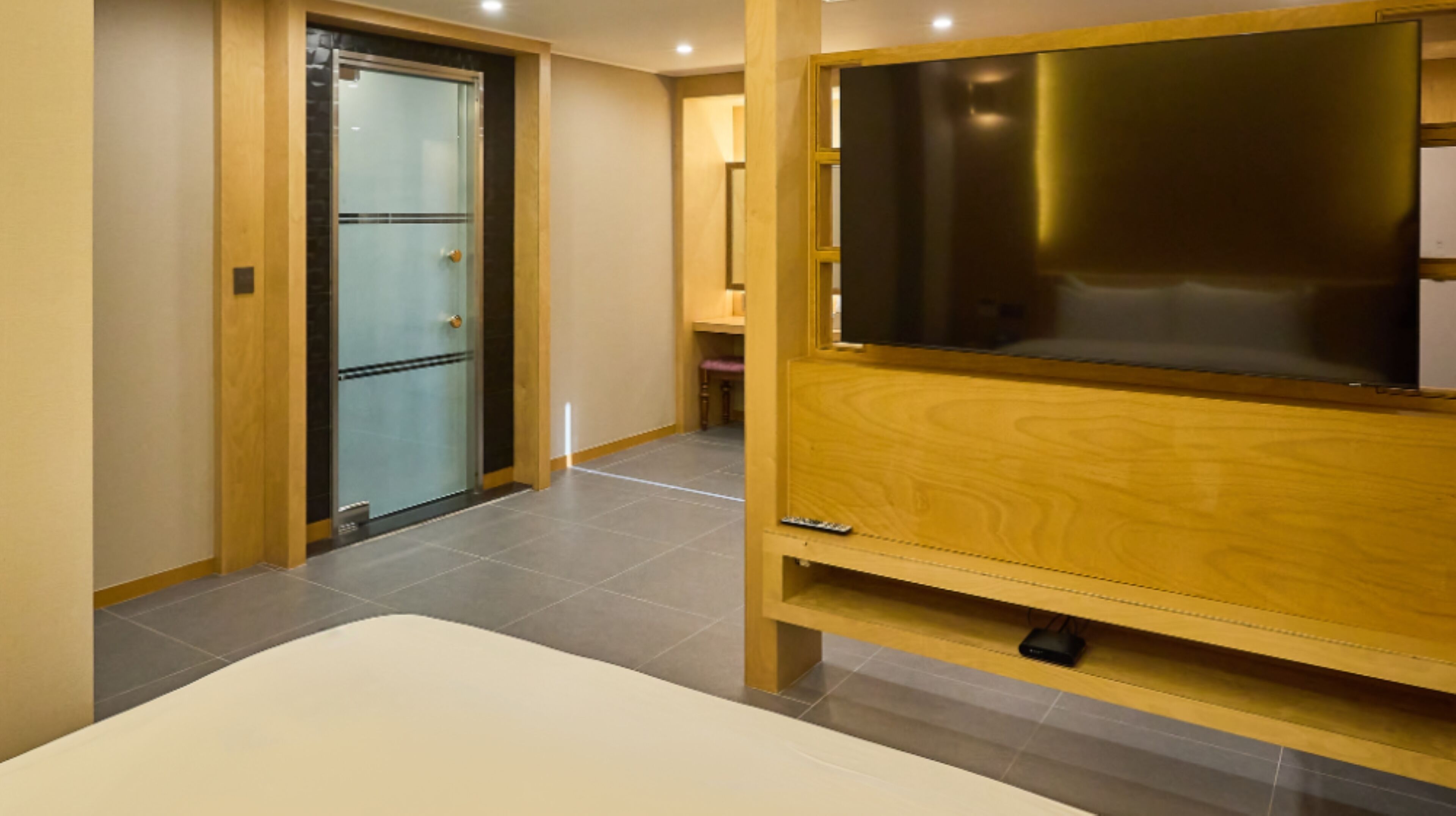mir hotel 3*