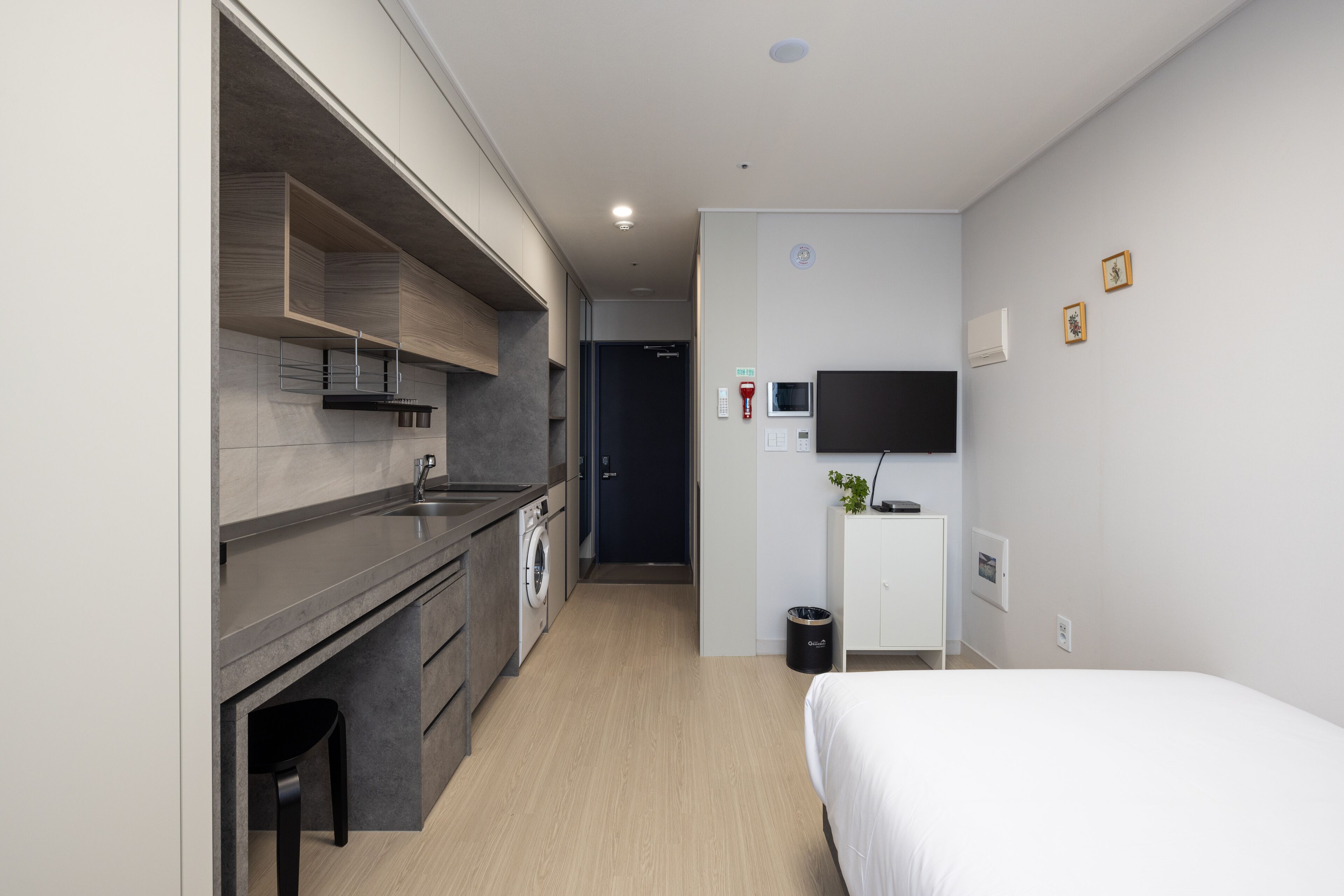 Grandbleu Hotel & Residence 2*