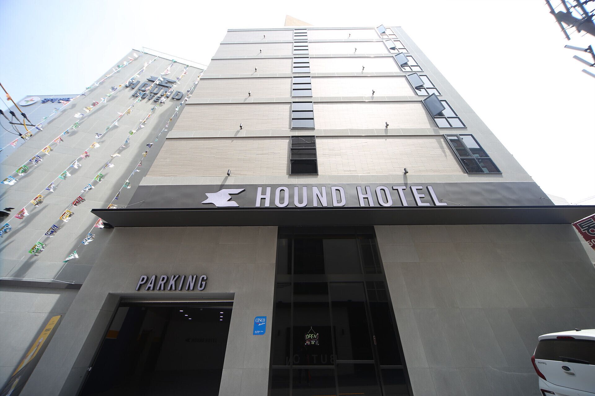 Hound Hotel Sajik Minam Station 2*