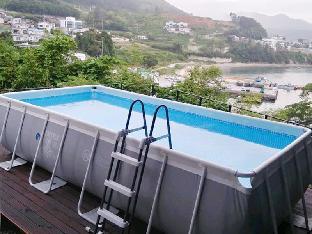 Geojae Sanggaksokeui Jip Pension - Jangmok branch 3*