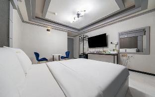 Sokcho Sinabro 3*
