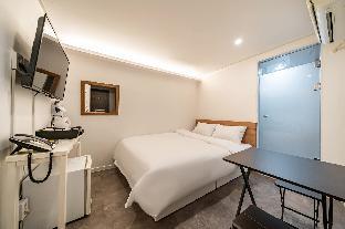 Jongno (Daehakro) Hyehwa Inn 2*